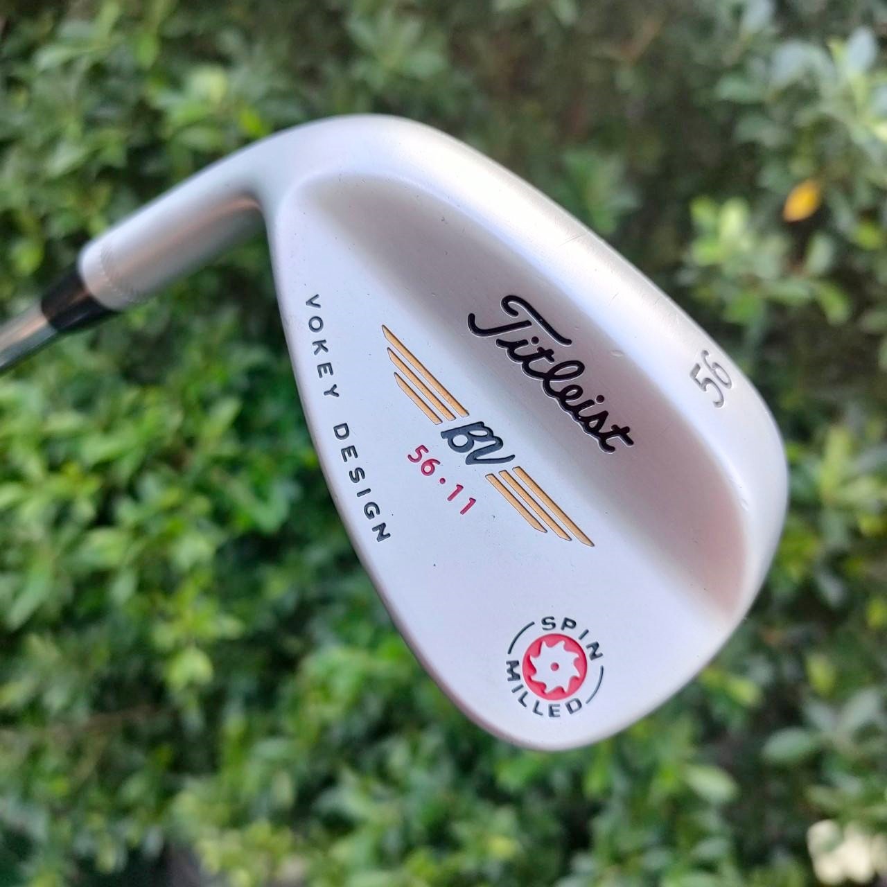 ** ไม้กอล์ฟสำหรับท่านที่ถนัดซ้าย ** WEDGE TITLELIST BV VOKEY DESIGN องศา 56 เบาท์ 11 🔥 จักรแดง 🔥 ก้าน DYNAMIC GOLD S200 ตัวโหดสุด มือซ้ายหายากมาก ไม้กอล์ฟมือสอง ของแท้ BY NakaraLuxurious