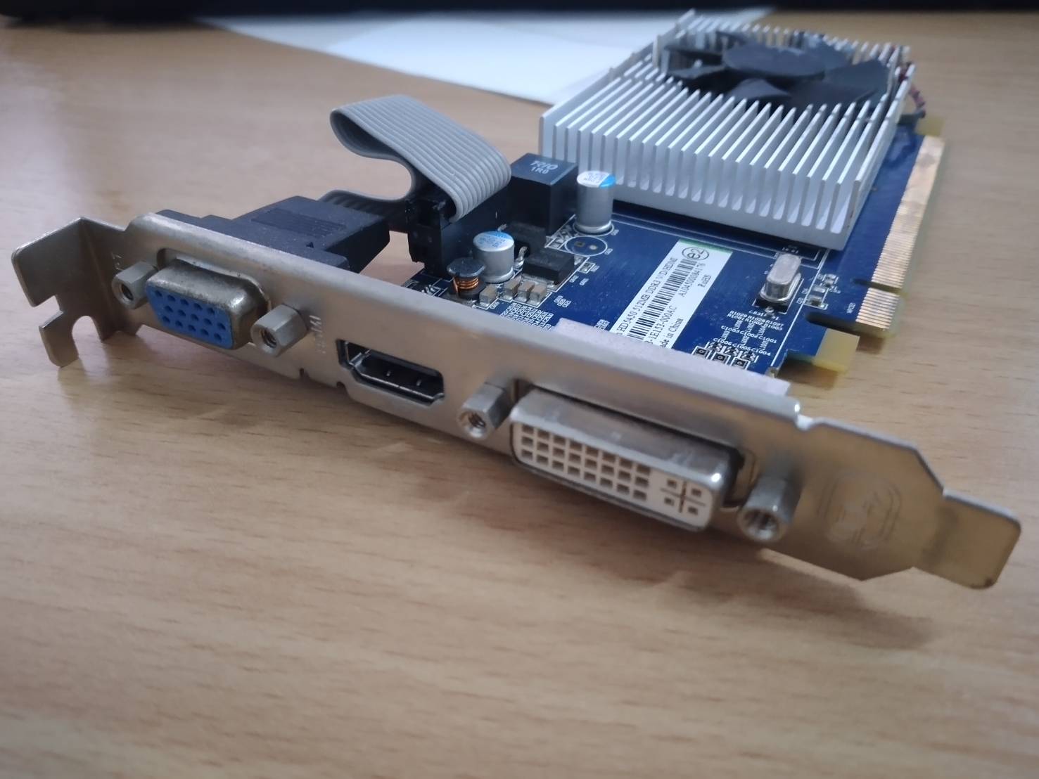 Radeon HD5450 512MB DDR3 V/D/HDMI