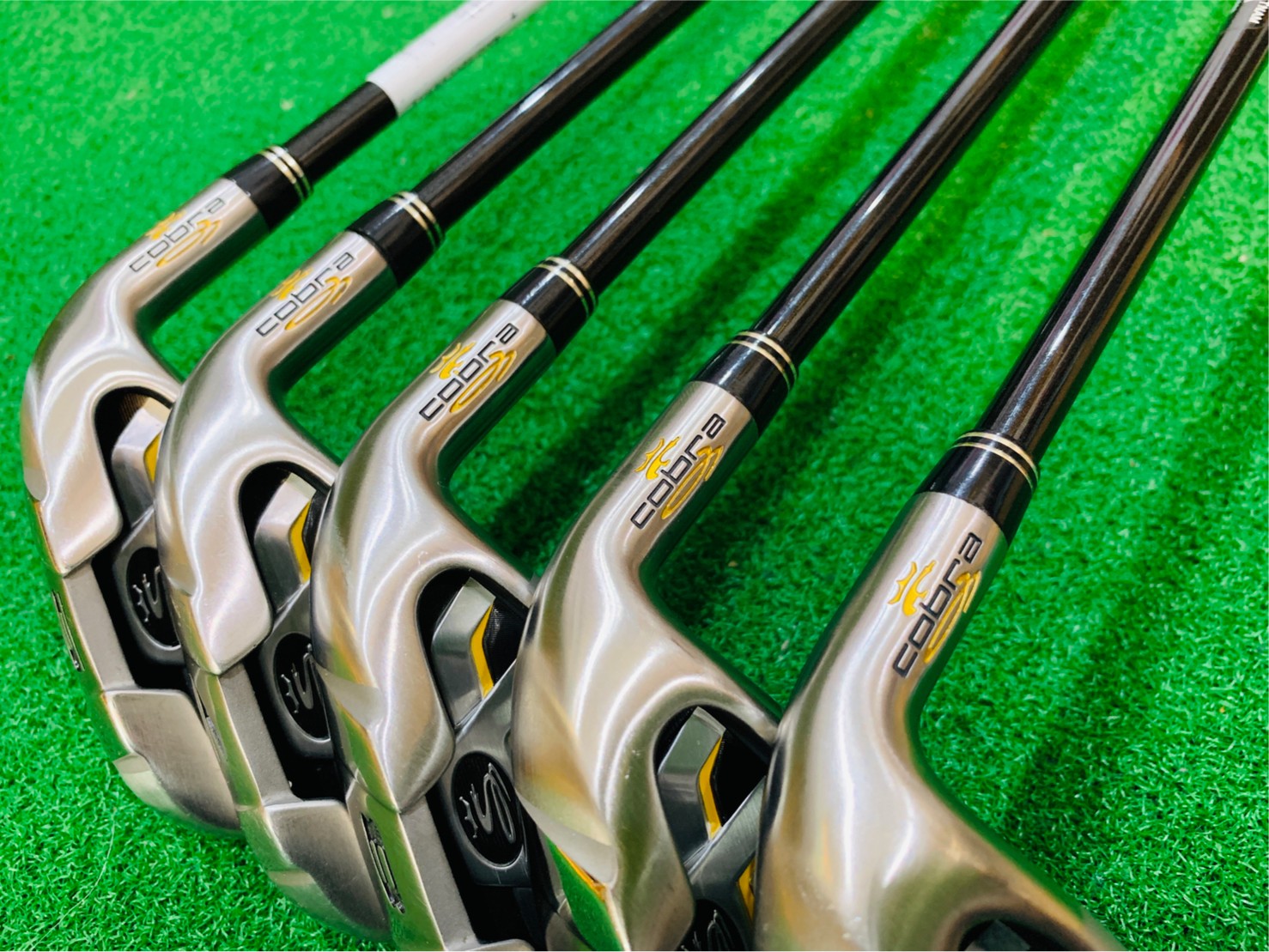 IRON SET COBRA S2 MAX