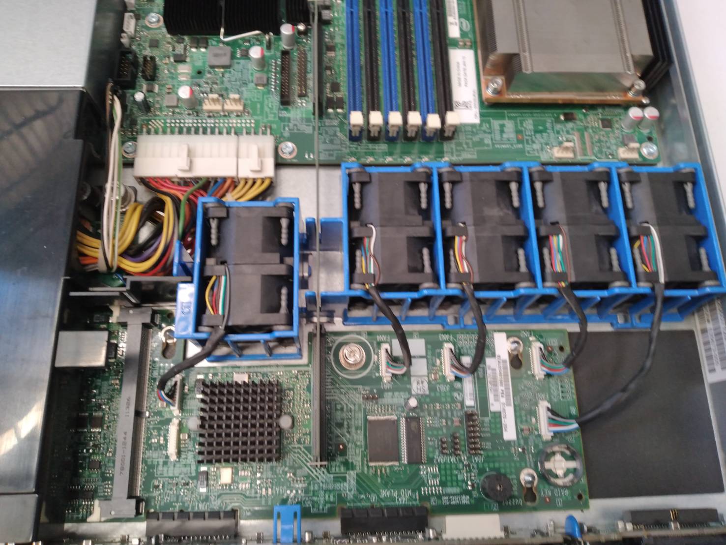 intel Server S5520UR