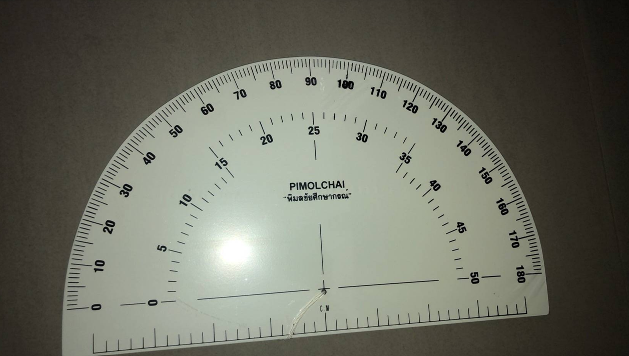 ไม้ครึ่งวงกลมยักษ์ แบบขาวทึบ