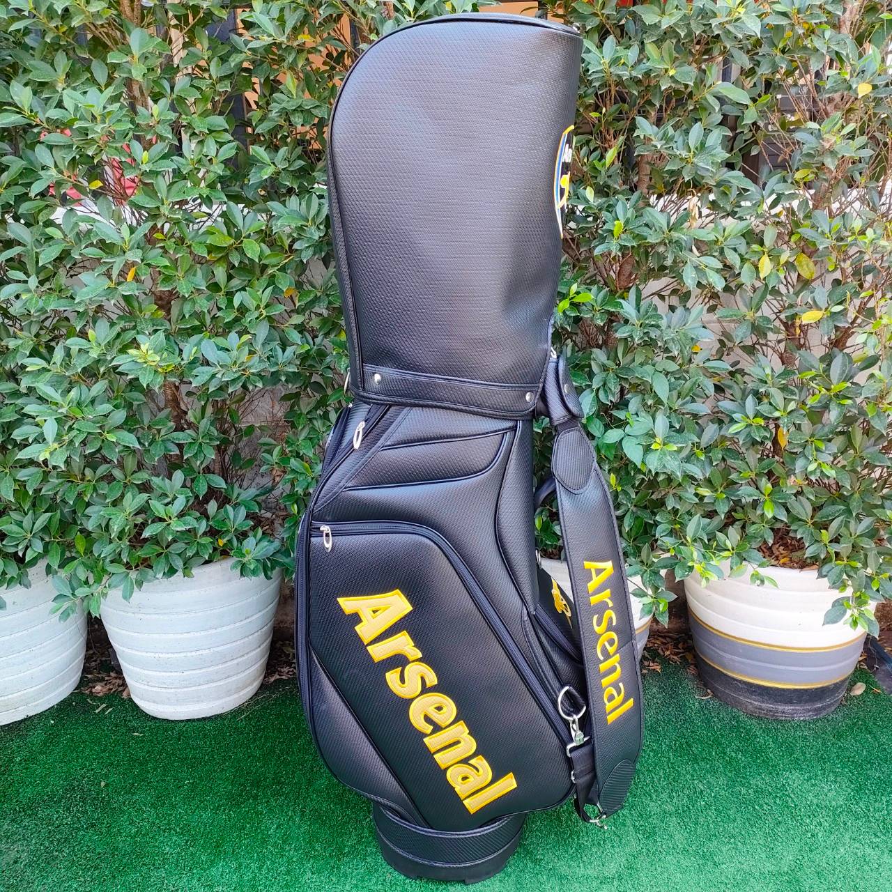 ถุงกอล์ฟ ARSENAL มือหนึ่ง ถุง TOUR ใบใหญ่ วัสดุดีมาก ใหม่ไม่เคยใช้งานครับ