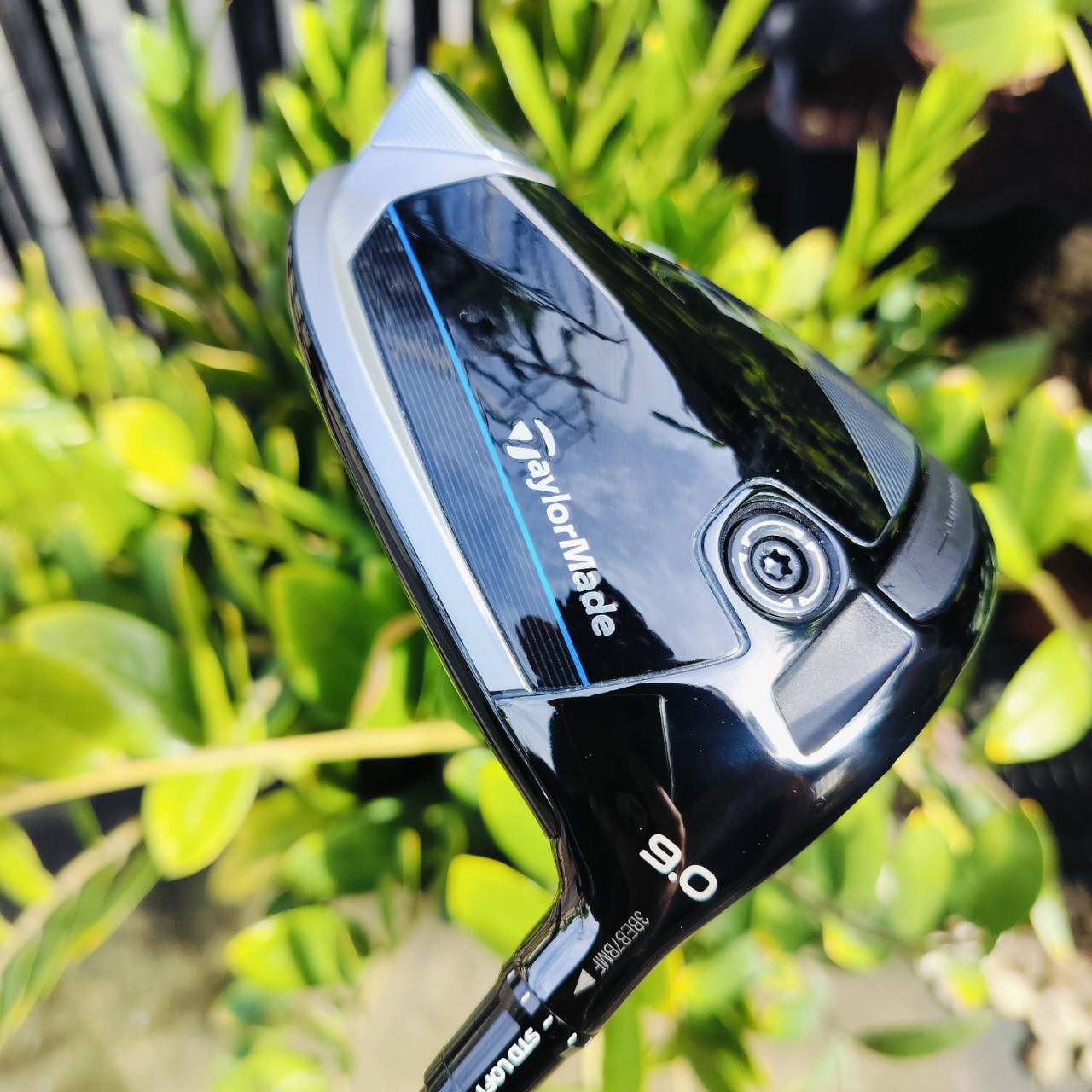 Driver TaylorMade Qi10 สภาพสวยนางฟ้า ค่า MOI 10,000 (10K)!!! ปรับปรุงรูปทรงใหม่ทั้งหมด ไม้กอล์ฟพรีเมี่ยมมือสอง ของแท้ By NakaraLuxurious