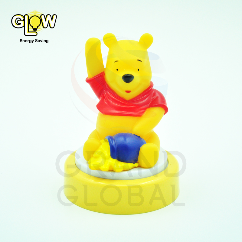 GLOW โคมไฟ โคม โคมไฟหัวเตียง โคมไฟกลางคืน ห้องนอน ลาย หมีพูห์ Pooh สามมิติ 3 D ระบบ กด สัมผัส ใส่ถ่าน