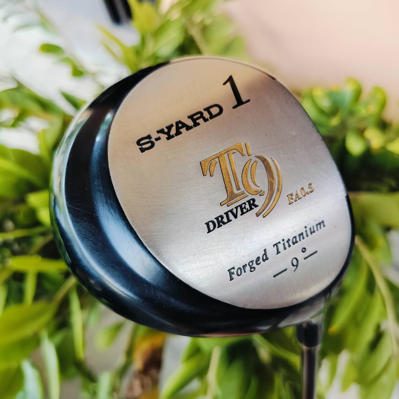 Driver S-YARD T9 องศา 9 วัสดุ FORGED TITANIUM ก้าน S-YARD FLEX S2 หรือ SR สภาพสมบูรณ์เดิมทุกอย่าง สวย หัวใหญ่ หน้าเด้ง ตีไกลมากๆ ไม้กอล์ฟพรีเมี่ยมมือสอง ของแท้ By NakaraLuxurious