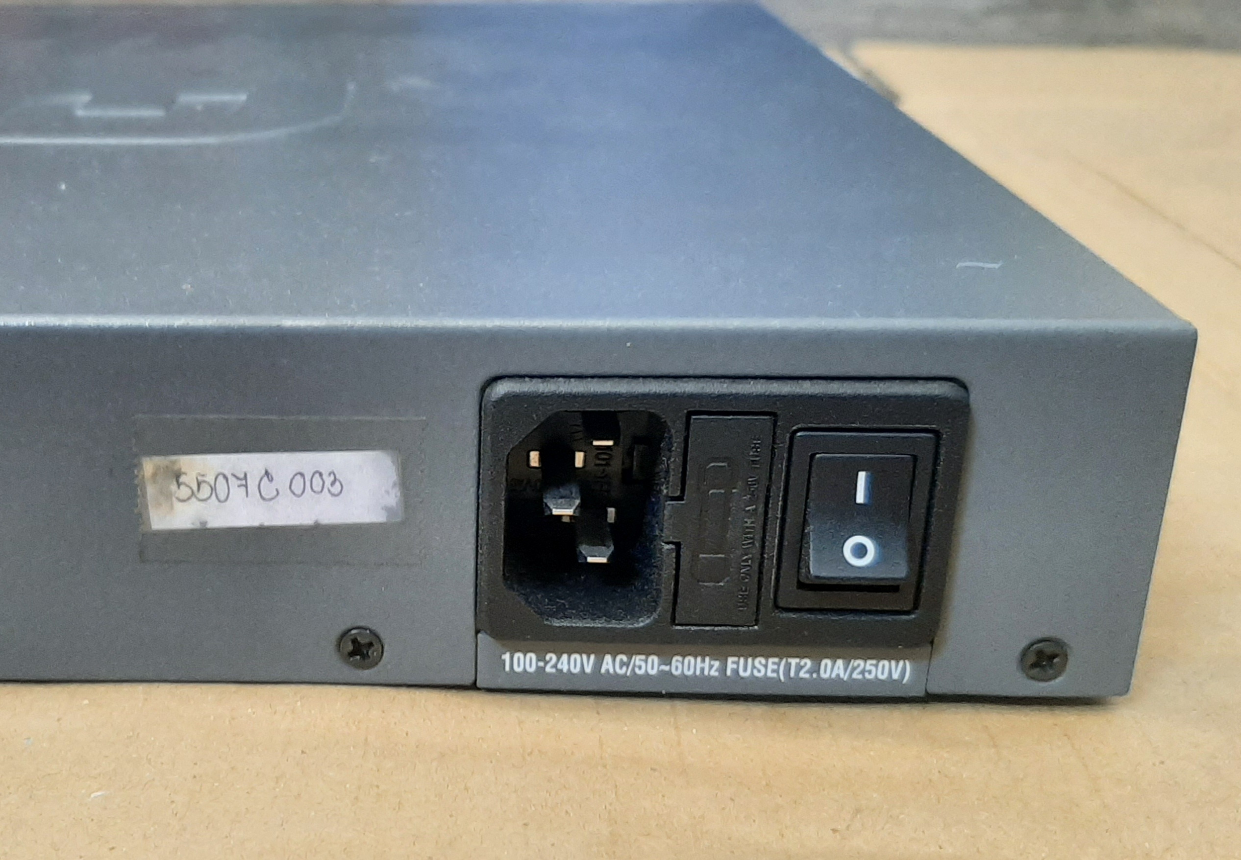 สวิตช์มือสอง ยี่ห้อ Cisco รุ่น SG200-50 50Port สภาพดี ประกันร้าน 1 เดือน