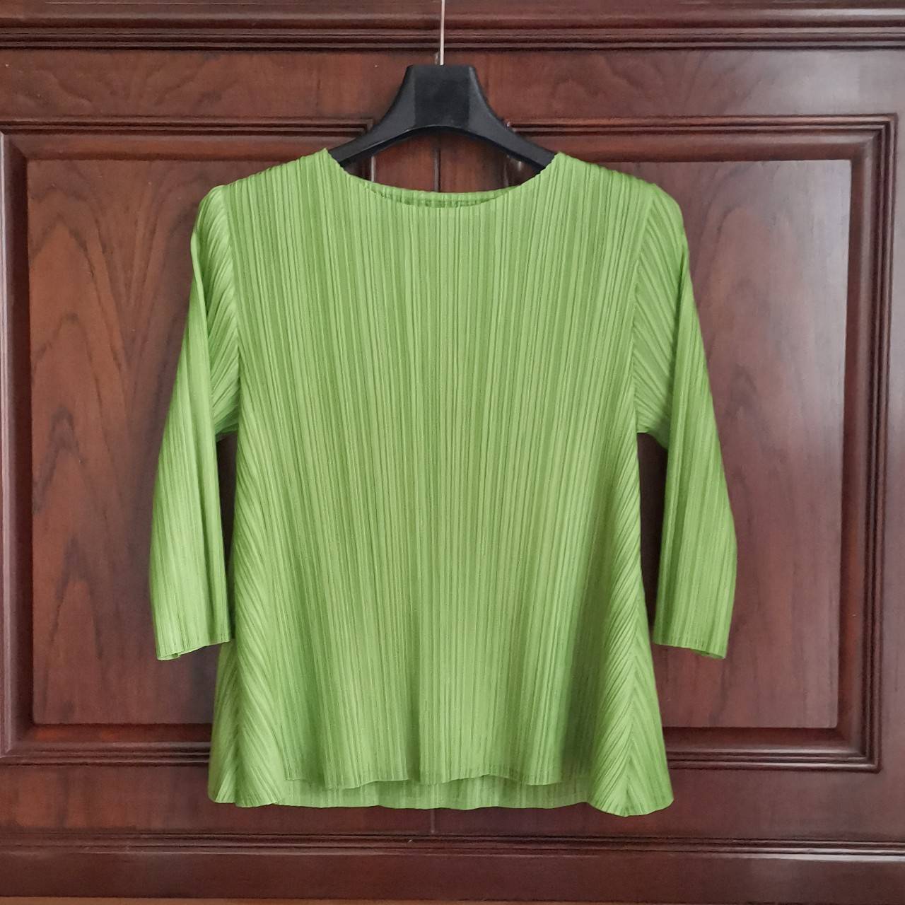 2MUAY รุ่น GJO7097 เสื้ออัดพลีทงานคุณภาพ FLARED PLEATED TOP สีดำ FREE SIZE