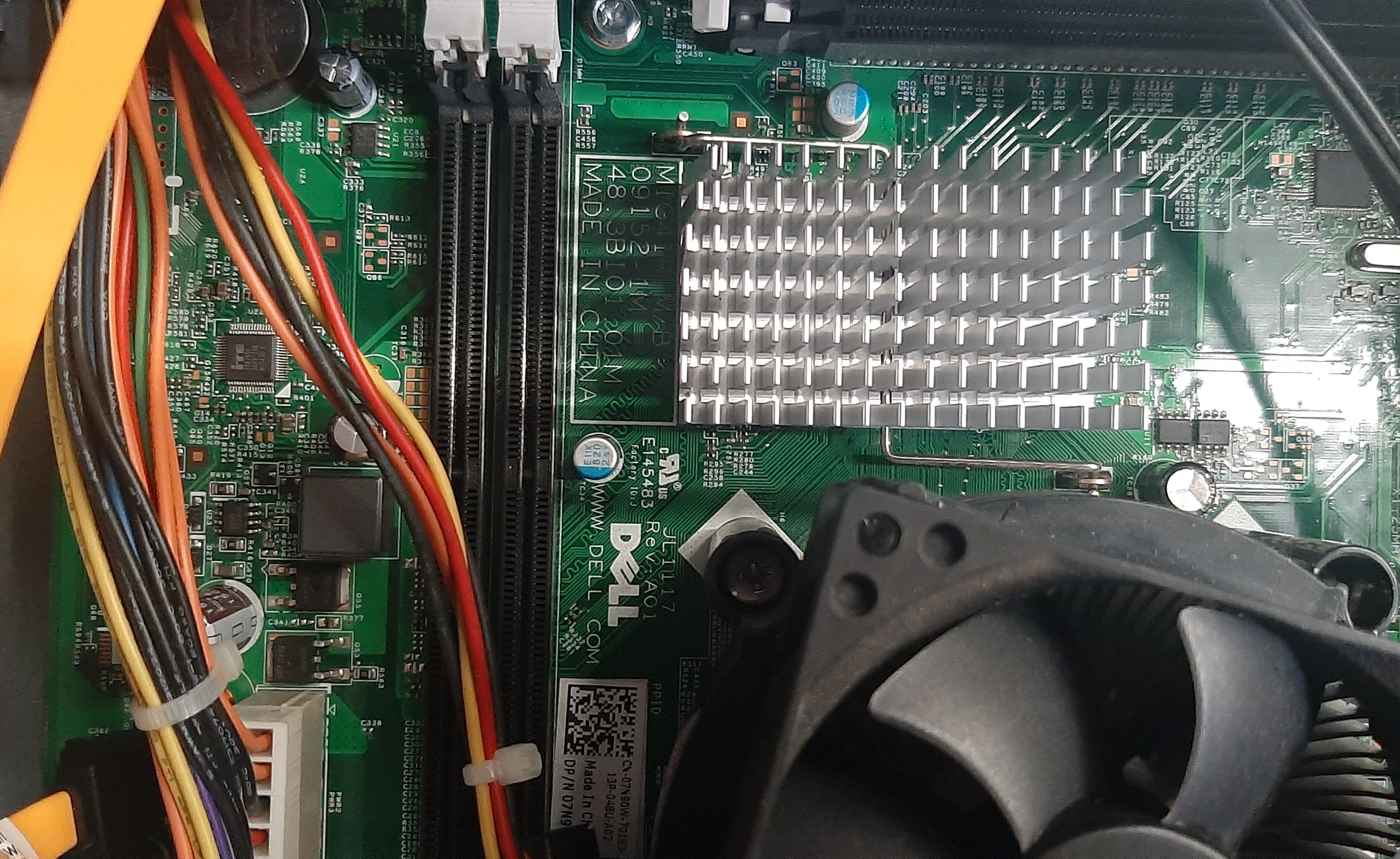 คอมพิวเตอร์ตั้งโต๊ะ มือสอง Dell Vostro 230 DT (E7500 Ram4GB HDD500GB) มีประกัน