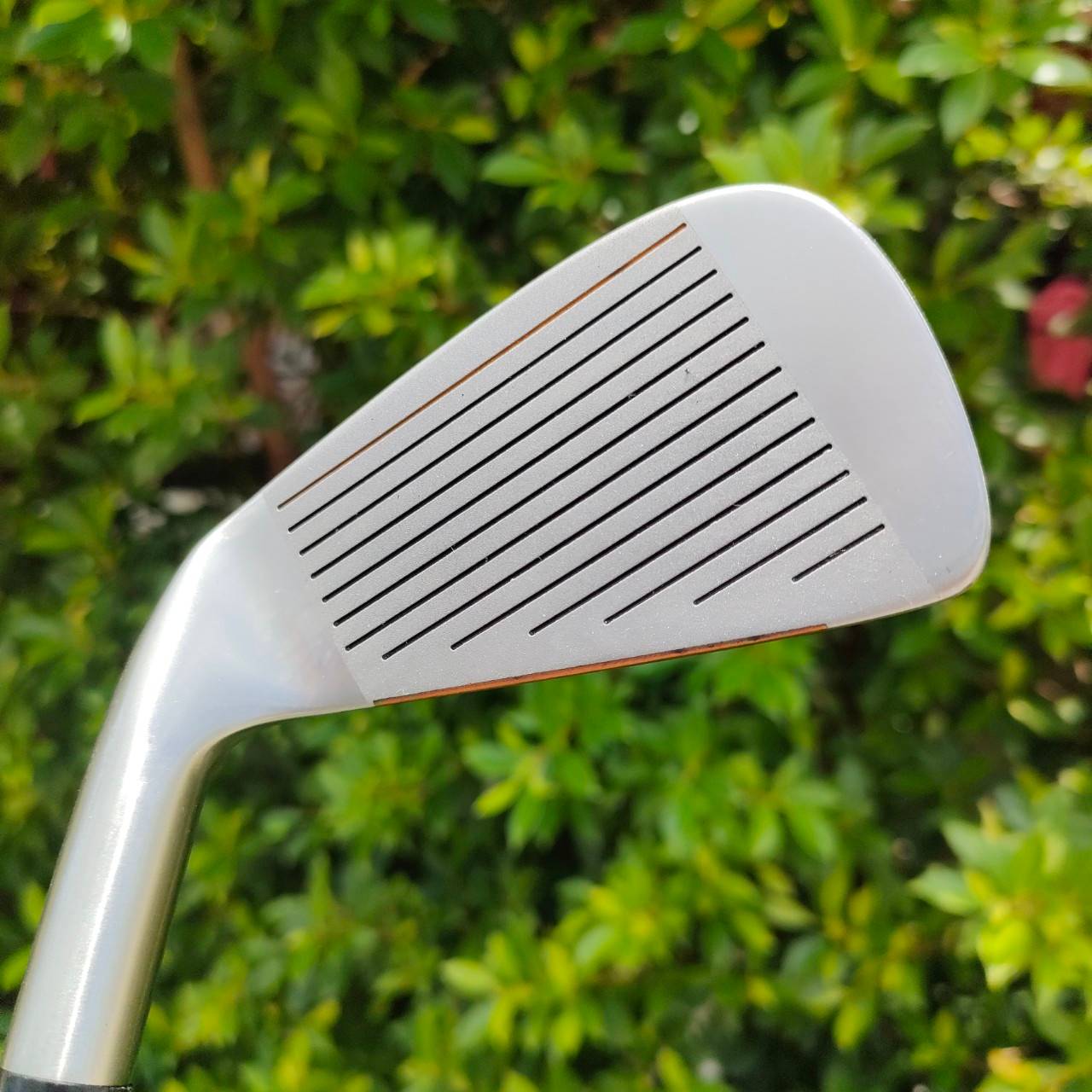 ชุดเหล็ก BURBERRY TWIN METAL ของใหม่!! มีเหล็ก 3-9 เเละ PW SW ก้าน BURBERRY FLEX R TWIN METAL คือมีทองแดงผสม ทำให้จุดสปีตสปอตกว้างขึ้นมาก!! มือหนึ่ง ของแท้ BY NakaraLuxurious