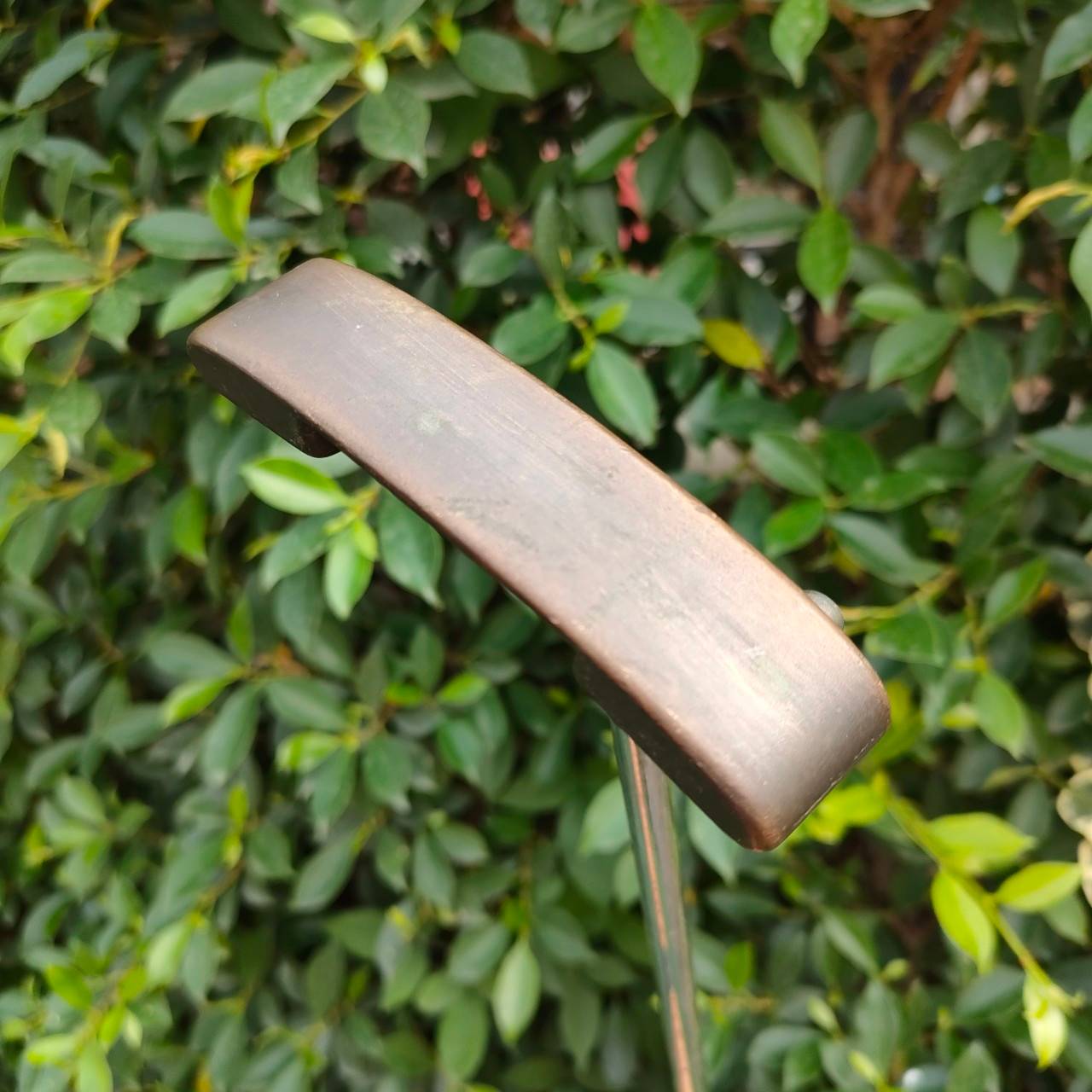 PUTTER MATSUMOTO MP-01 ความยาว 34 นิ้ว ก้าน HIROYUKI สุดยอดปรามาจารย์พัตเตอร์ จากญี่ปุ่น ที่ตามหากันเยอะมากๆ หายาก นานๆเข้ามาที ราคาของใหม่ ติดไว้ 28,800 เยน ตอนนี้มือสอง ในญี่ปุ่นแพงกว่ามือหนึ่งไปไกลแล้วครับ