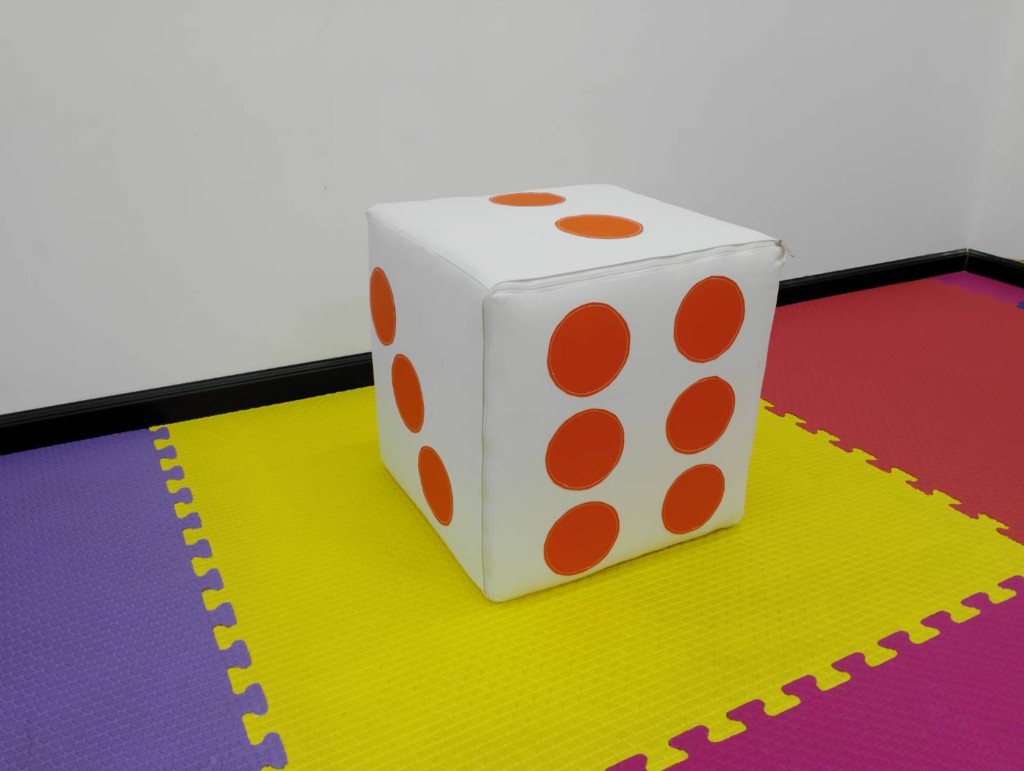 เก้าอี้ลูกเต๋านุ่มนิ่ม ลูกเต๋าจุดแทนจำนวน ,เก้าอี้นุ่มนุ่มสี่เหลี่ยม,สตูลที่นั่งราคาต่อ1ก้อน ,เบาะหนังนุ่มนิ่ม นับจำนวน,ลูกเต๋า,พร้อมส่ง