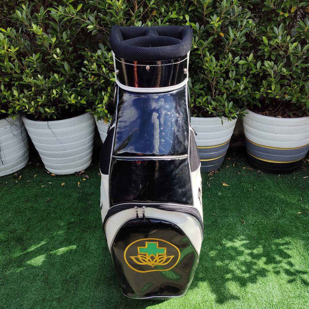 ถุงกอล์ฟมือสอง PATHUMTANI ถุงทัวร์ใบใหญ่ 9 นิ้ววัสดุหนังดี มือสองสภาพสวยครับ