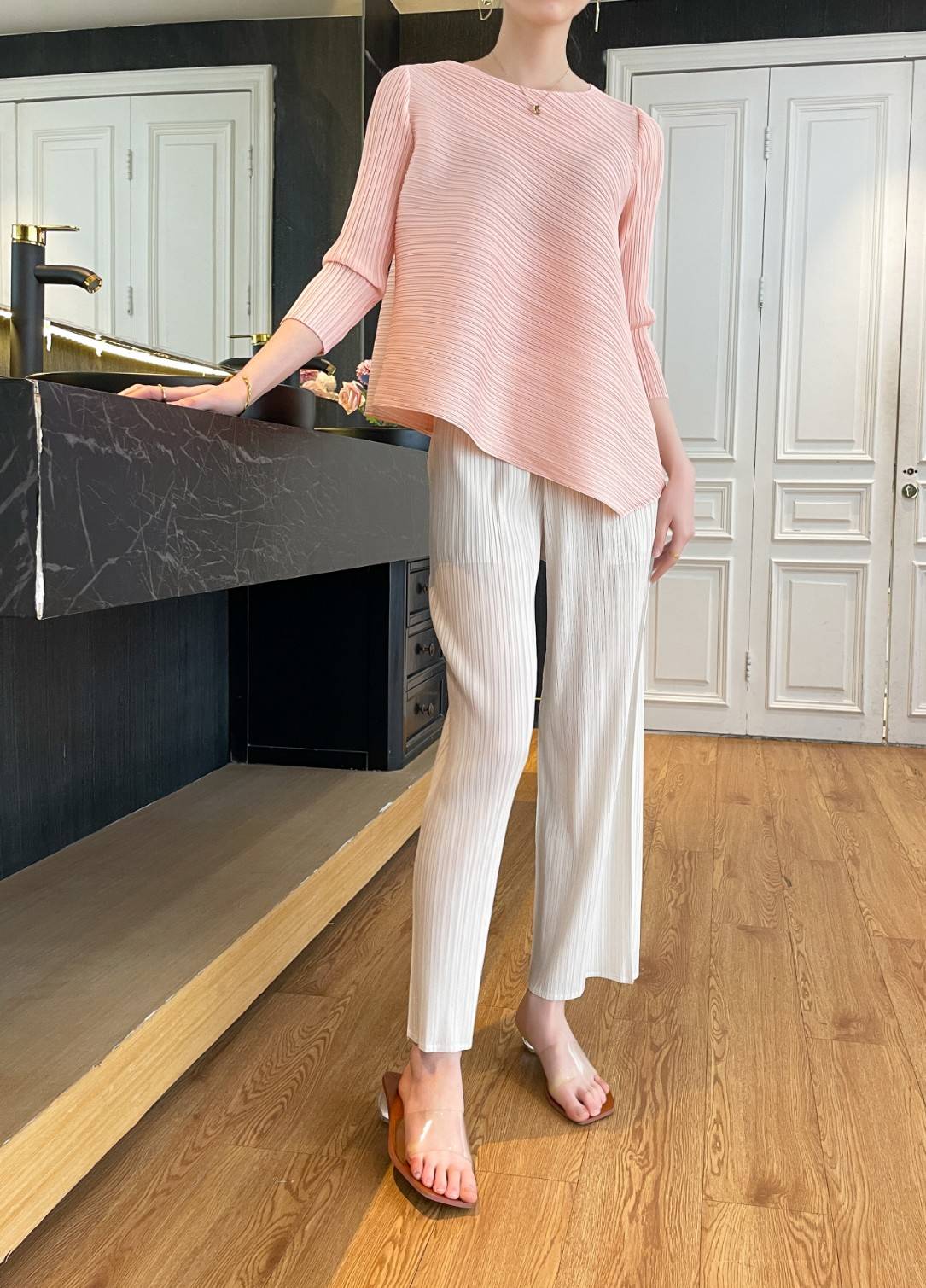 อก 38 นิ้ว 2MUAY รุ่น GJO7161 เสื้อพลีทงานคุณภาพ เสื้อผู้หญิง 13สี FREE SIZE HALF SLEEVE ASYMMETRIC PLEATED TOP
