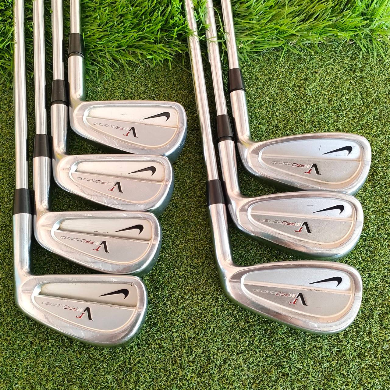 ชุดเหล็ก NIKE VR FORGED PRO COBO มีเหล็ก 4 - 9 PW เหล็ก FORGED คุณภาพสูง ก้าน DYNAMIC GOLD R200 ดีมากๆ เป็นชุดเหล็กสุดยอดคุณภาพอีกชุดนึงเลยครับ