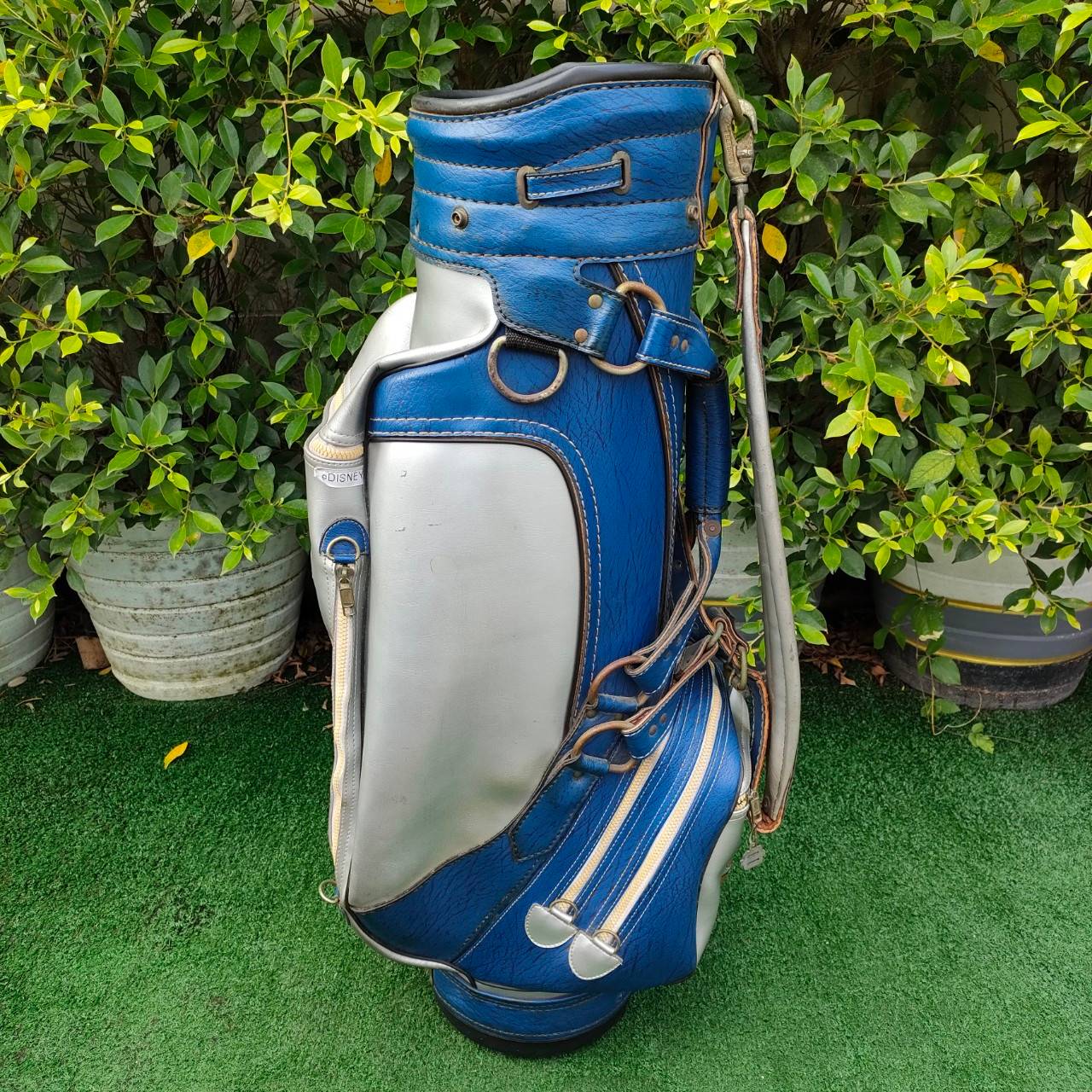 ถุงกอล์ฟ DISNEY มือสอง เป็นถุงหนังแท้ และของแท้ครับ