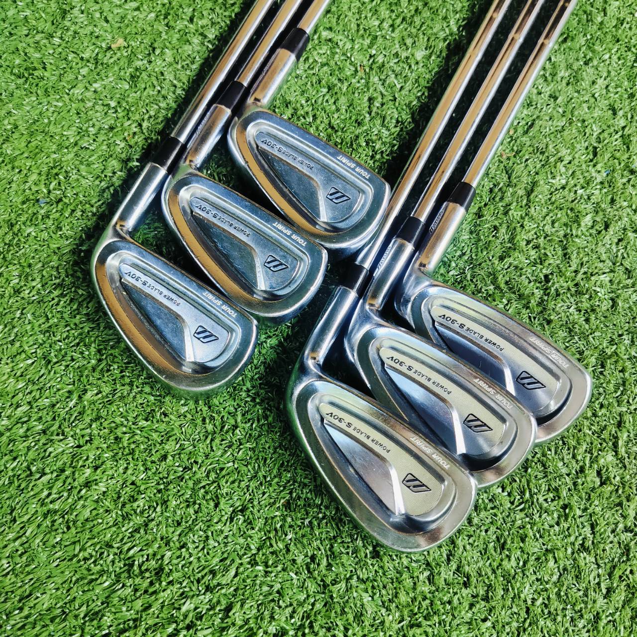 ชุดเหล็ก MIZUNO POWER BLADE S-30V มีเหล็ก 5 6 7 8 9 PW ก้าน NSPRO 950 FLEX S ก้านเหล็กเบา พรีเมี่ยม เร่งสปีดได้ดี ขนาดใบกำลังดี ไม่ใหญ่ แต่มี CAVITY ช่วยให้ตีง่าย ไม้กอล์ฟพรีเมี่ยมมือสอง ของแท้ By NakaraLuxurious