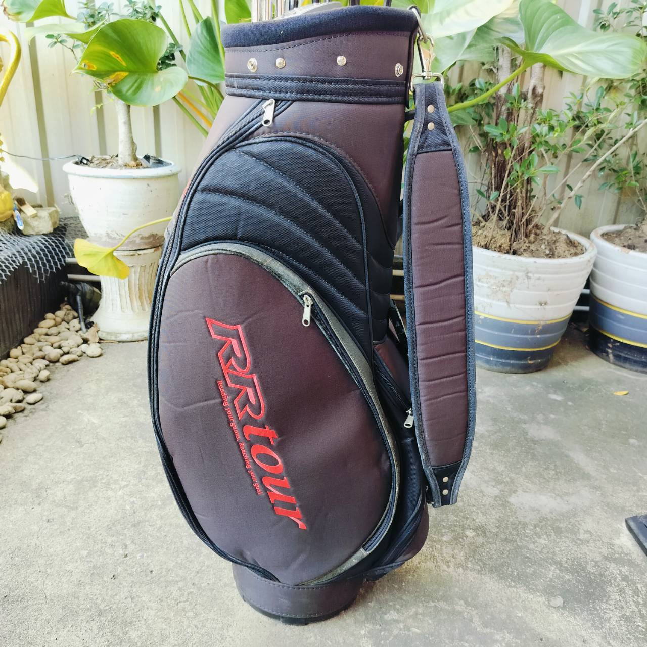 ไม้กอล์ฟครบชุด KASCO RR TOUR ครบชุดเดิมๆทุกอย่าง มี COVER หัวไม้ และ COVER PUTTER พร้อมถุง KASCO เป็นชุดคุณภาพจากประเทศญี่ปุ่นวัสดุพรีเมี่ยม ไม้กอล์ฟพรีเมี่ยมมือสอง ของแท้ By NakaraLuxurious