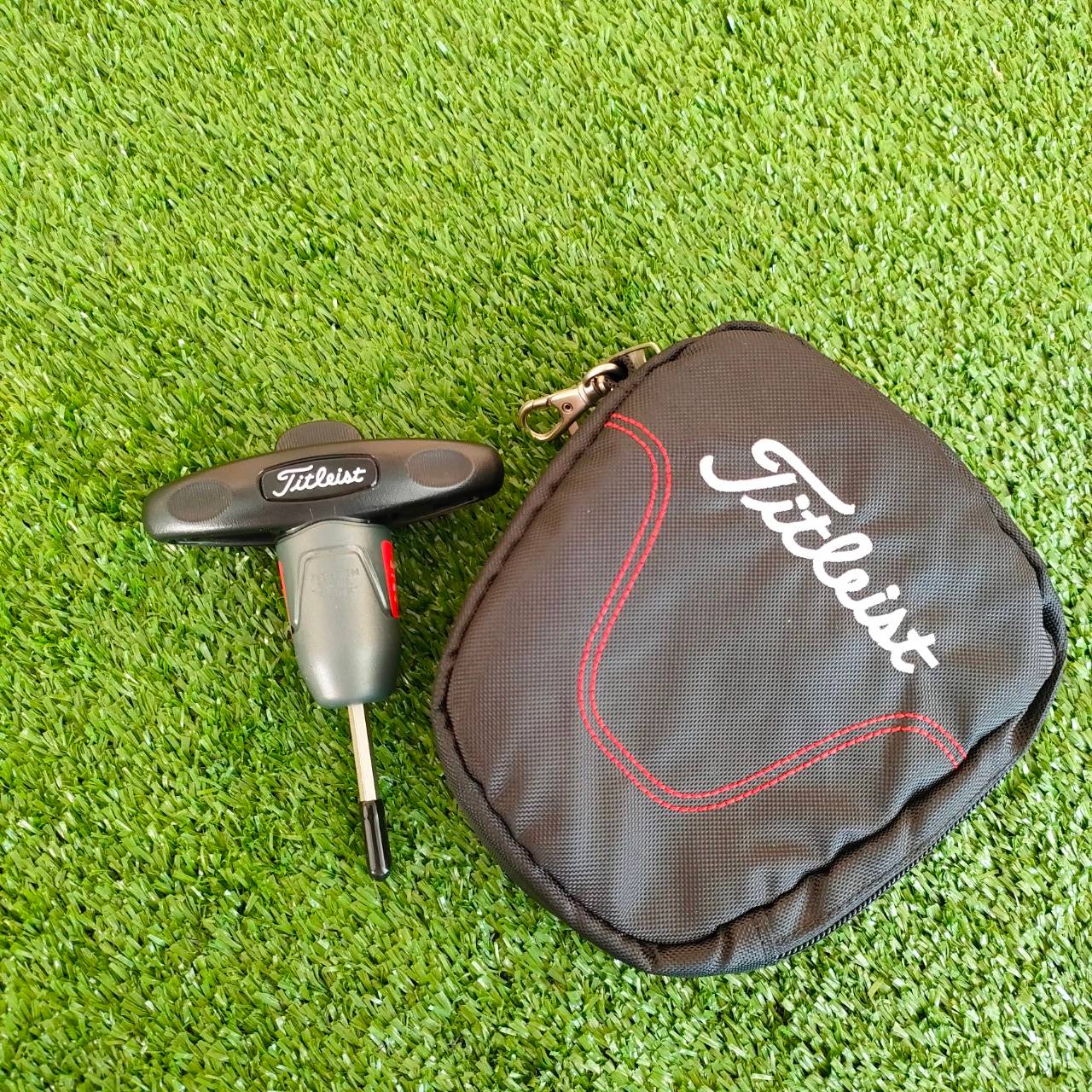 ตัวไข TITLELIST พร้อมกระเป๋า มือสอง แทบไม่เคยใช้ เหมือนซื้อไหม่