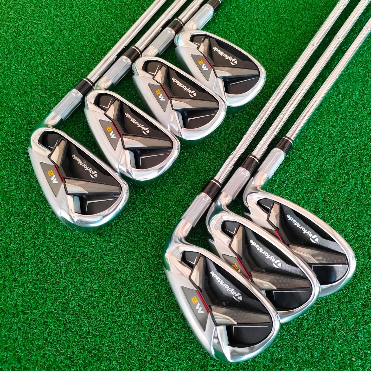 ชุดเหล็ก TAYLORMADE M2 สภาพสวยมากๆๆๆๆ 95 % ได้ครับ มีเหล็ก 5-9 เเละ PW SW ก้าน REAX 90 FLEX S