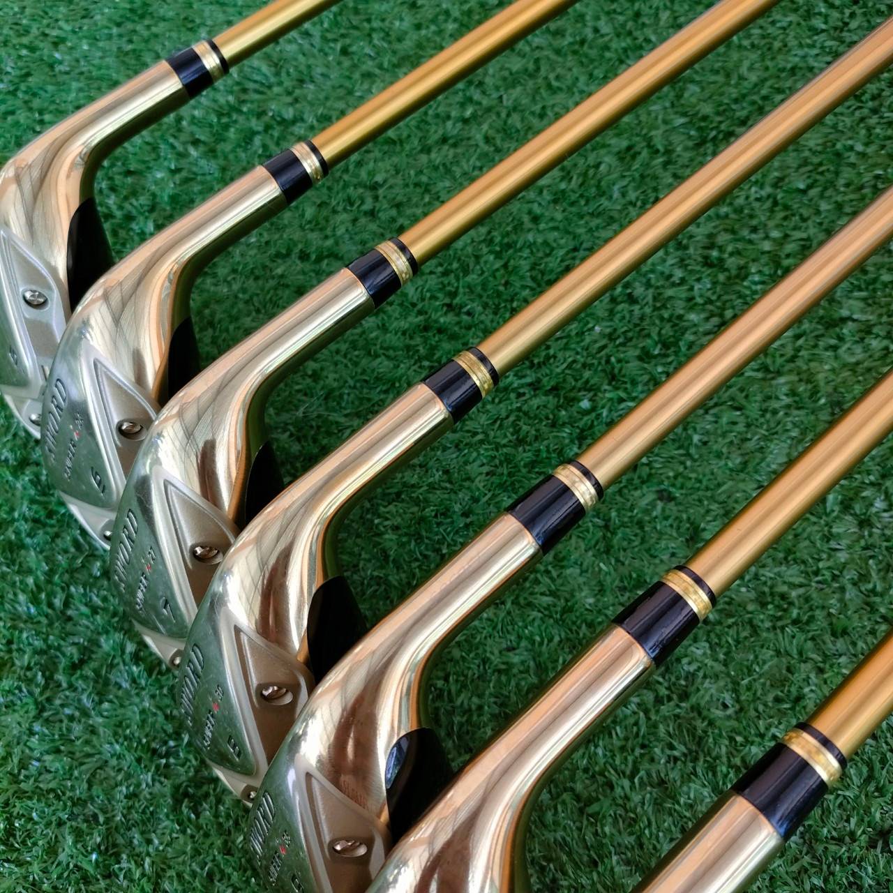 ชุดเหล็ก SWORD SNIPER i มีเหล็ก 5-9 เเละ PW AW ก้าน SWORD GOLD LIGHT FLEX R เป็นชุดเหล็กที่ออกแบบเป็นไฮบริดทั้งหมด ไม้กอล์ฟมือสอง ของแท้ BY NakaraLuxurious