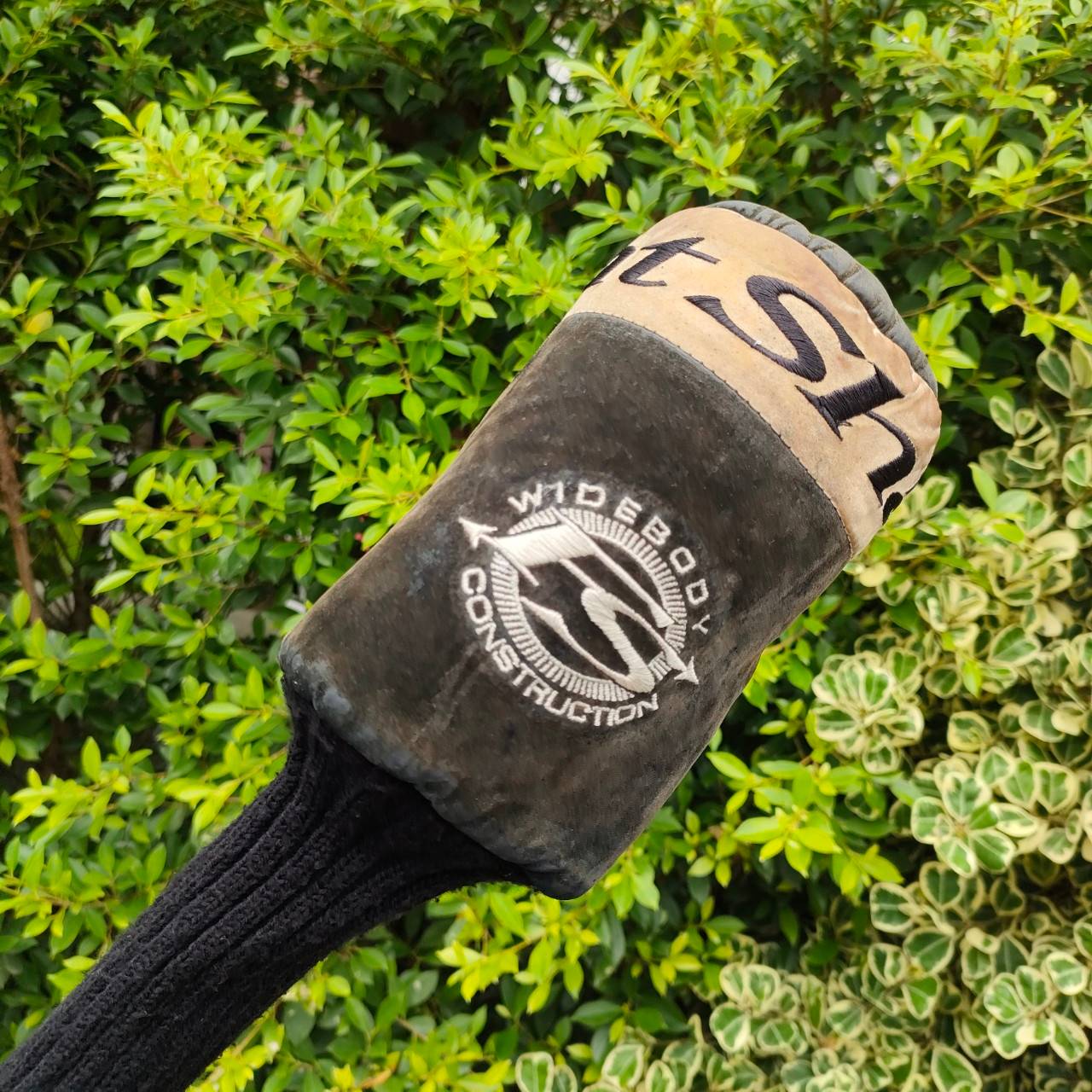 FW3 WILSON FATSHAFT องศา 14 ก้าน FATSHAFT FLEX R หัวไทเทเนี่ยม คุณภาพดีมาก ตีง่าย และเป็นรุ่นก้านอ้วน ลดกานสั่งสะเทือน ได้ดีมากๆทำให้ตีแม่นมากกกกก และความคุมทิศทางได้เป็นอย่างดี ระยะมาดีสุดๆ มือใหม่ยิ่งตีง่าย มาพร้อม Cover เดิมๆ ตรงรุ่น ราคาพิเศษสุดข๊อคกั