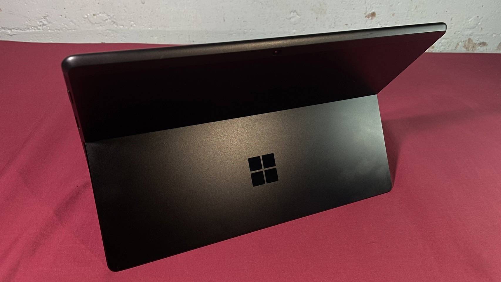 MICROSOFT SURFACE PRO X