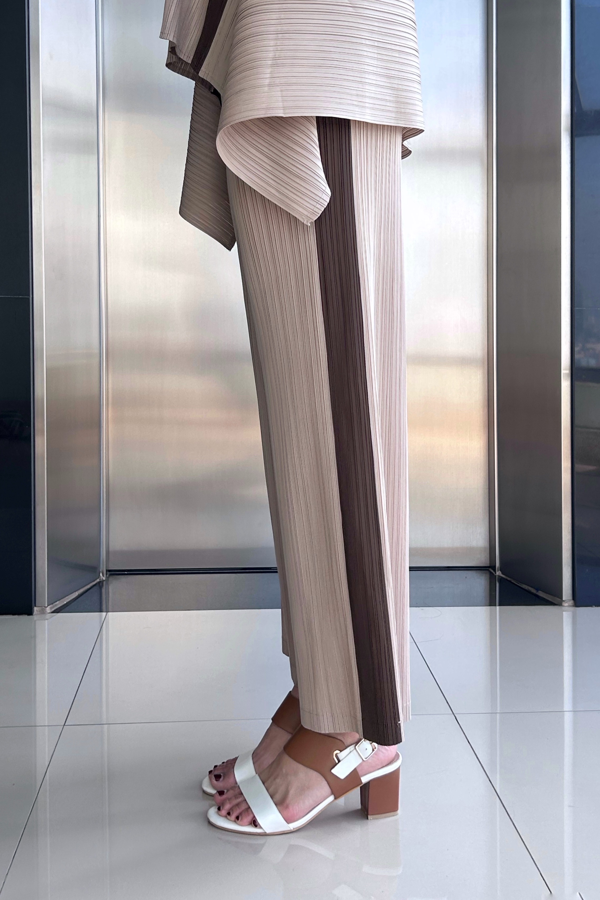 ปรับราคาลง20%!! ยาว 37.5นิ้ว 2MUAY รุ่น GJO1603 กางเกงพลีทคุณภาพ SIDE STRIPED TWO TONE PLEATED PANTS 6 สี FREE SIZE