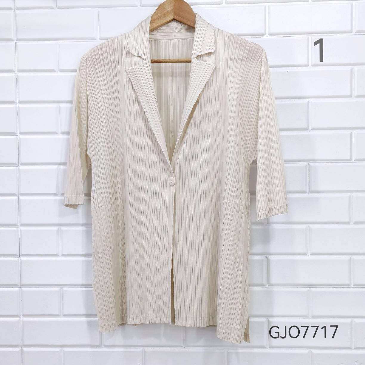 2MUAY รุ่น GJO7717 เสื้อสูท เสื้อคลุมอัดพลีทคุณภาพ 9สี FREE SIZE HALF SLEEVE COLLAR PLEATED CARDIGAN / JACKET