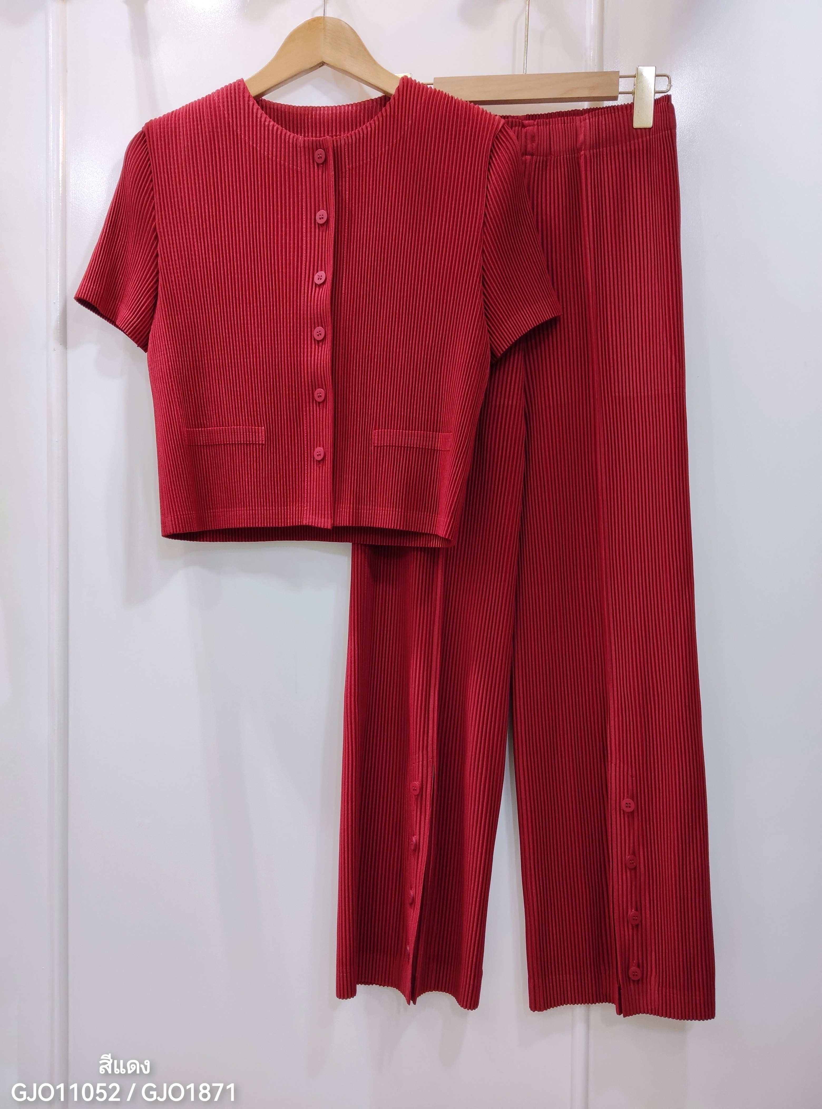 2MUAY รุ่น GJO11052 / GJO1871 เซ็ตพลีทคุณภาพ THICK SHORT SLEEVE BUTTON FRONT TOP WITH PANTS PLEATED SET 10 สี FREE SIZE
