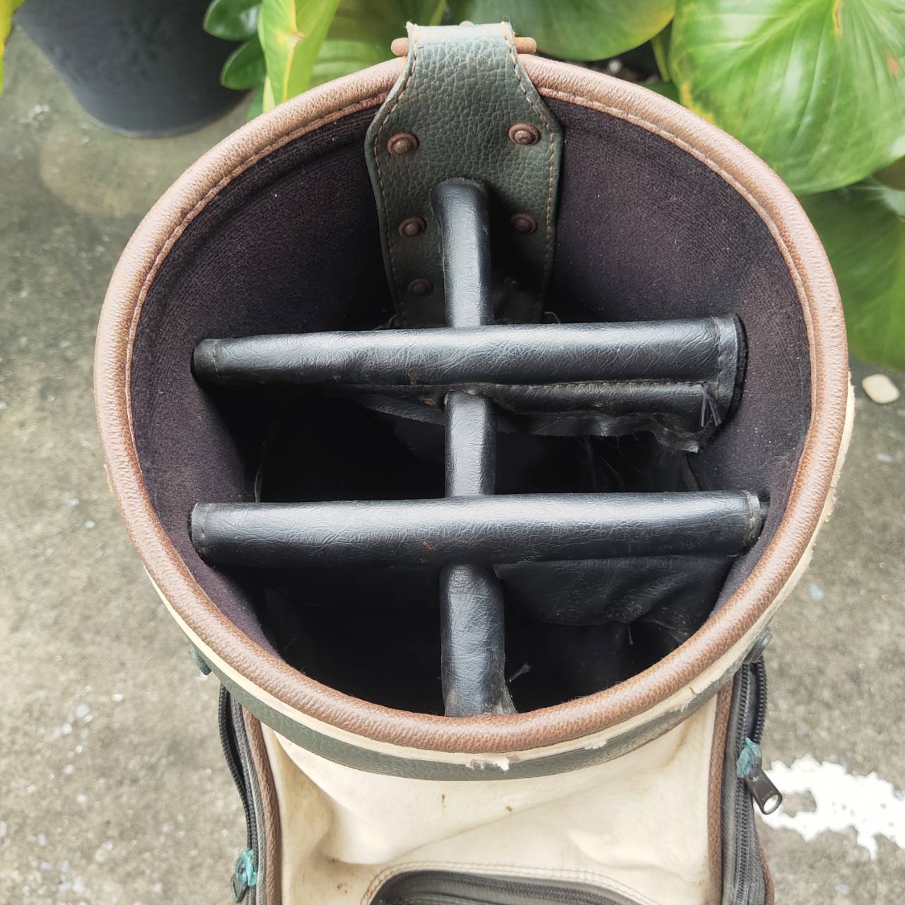 ** ไม่มี COVER ** ถุงกอล์ฟ KASCO หนังแท้ สุดวินเทจเลยค่ะ