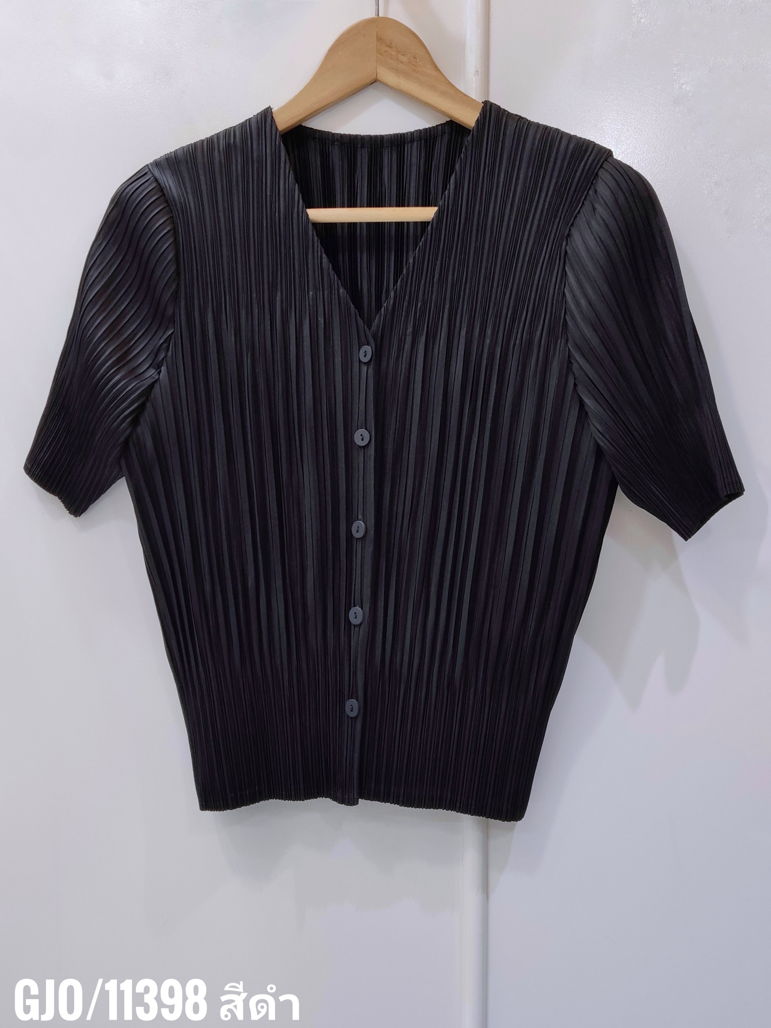 2MUAY รุ่น GJO11398 เสื้ออัดพลีท V NECK BUTTON FRONT PLEATED TOP 10 สี FREE SIZE