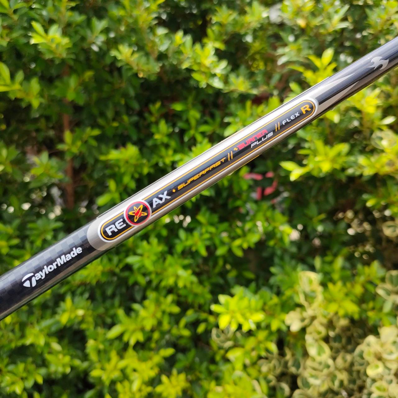 HYBRID 4 TAYLORMADE BURNER RESCUE องศา 22 ดีที่สุดใน RESCUE ก้าน RE*AX TAYLORMADE FLEX R กระดองเป็นสามเหลี่ยมออกไปด้านหลัง ตีง่ายที่สุด ตรงที่สุด!! ดึง CG ไปหลังชดเชยความผิดพลาดสูงสุด ไม้กอล์ฟมือสอง ของแท้ BY NakaraLuxurious