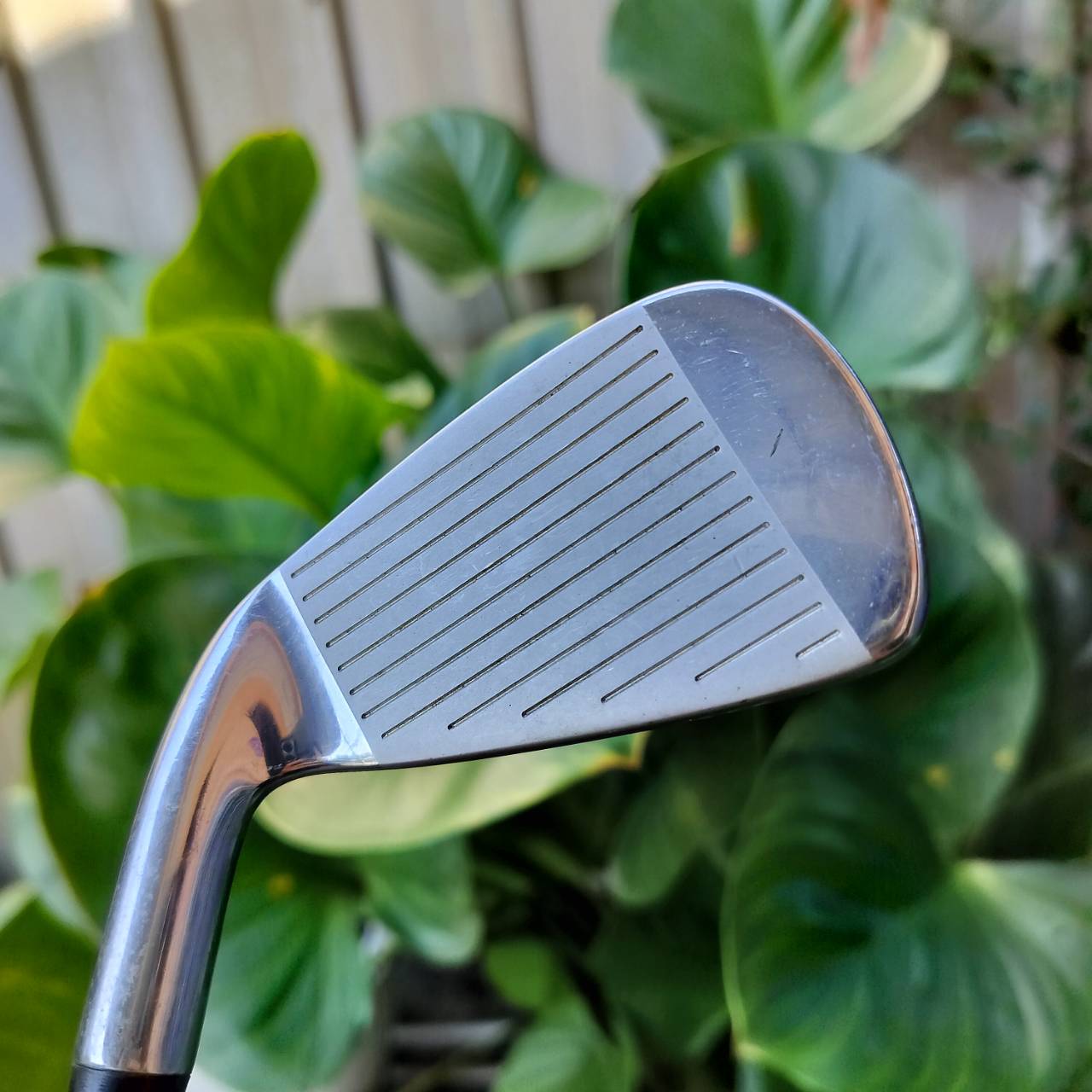 เหล็ก 4 T-ZOOM X07 เป็นเหล็ก FORGED CAVITY ฟีลลิ่งนุ่มนวล และตีง่ายมาก เป็นเหล็กยาวที่ตีง่าย ไม้กอล์ฟพรีเมี่ยมมือสอง ของแท้ By NakaraLuxurious