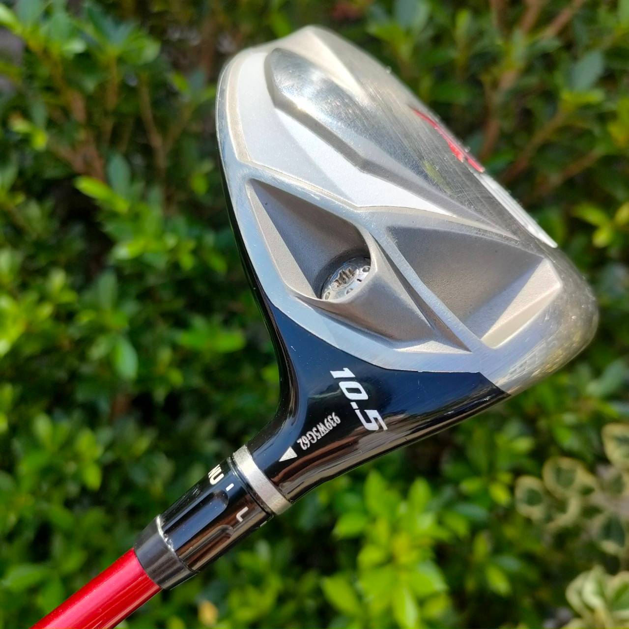 DRIVER TAYLORMADE R9 ก้าน FUJIKURA MOTORE FLEX R องศา 10.5 สภาพสวย หัวใหญ่ตีง่าย ฟิลลิ่งแน่นๆเลยครับ ก้านพรีเมี่ยม ตีสบายๆ ได้ระยะมากครับ