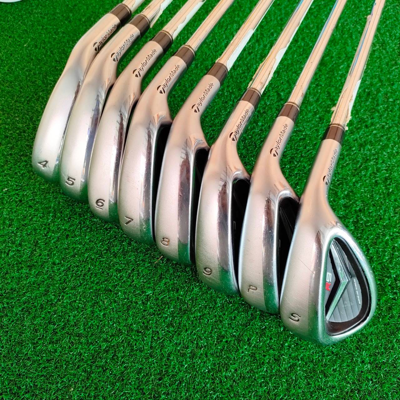ชุดเหล็ก TAYLORMADE R9 มีเหล็ก 4-9 PW SW ก้าน DYNAMIC GOLD FLEX R300 สวยๆจ้า