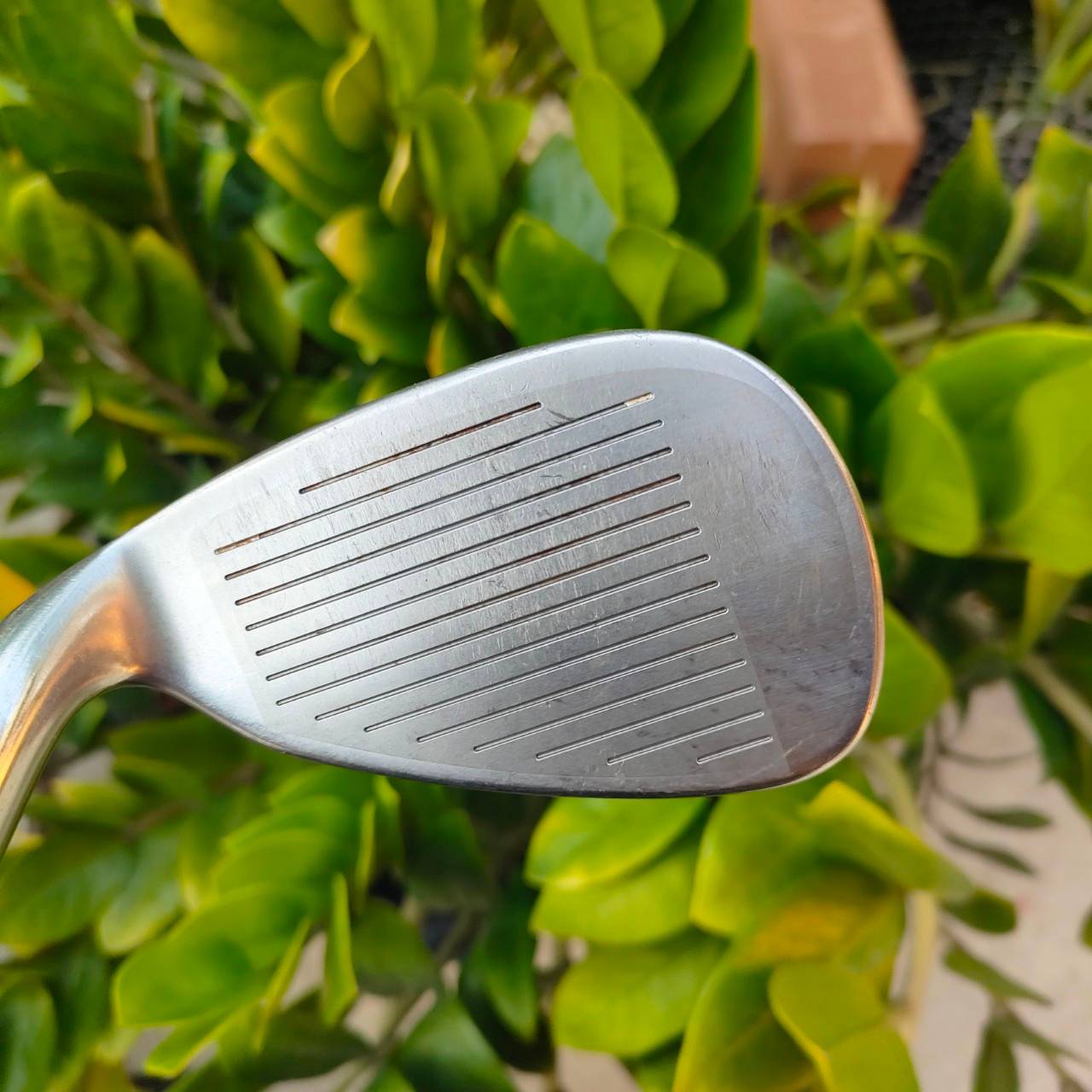 ชุดเหล็ก TAYLORMADE R7 รุ่น XD เป็นรุ่นหน้าเด้ง ตีไกลมากๆ เหมาะสำหรับท่านที่ตีเหล็กไม่ได้ระยะ หน้าใบเหล็กมีแผ่นหน้าเด้งอีกชั้นนึง ไม้กอล์ฟพรีเมี่ยมมือสอง ของแท้ By NakaraLuxurious