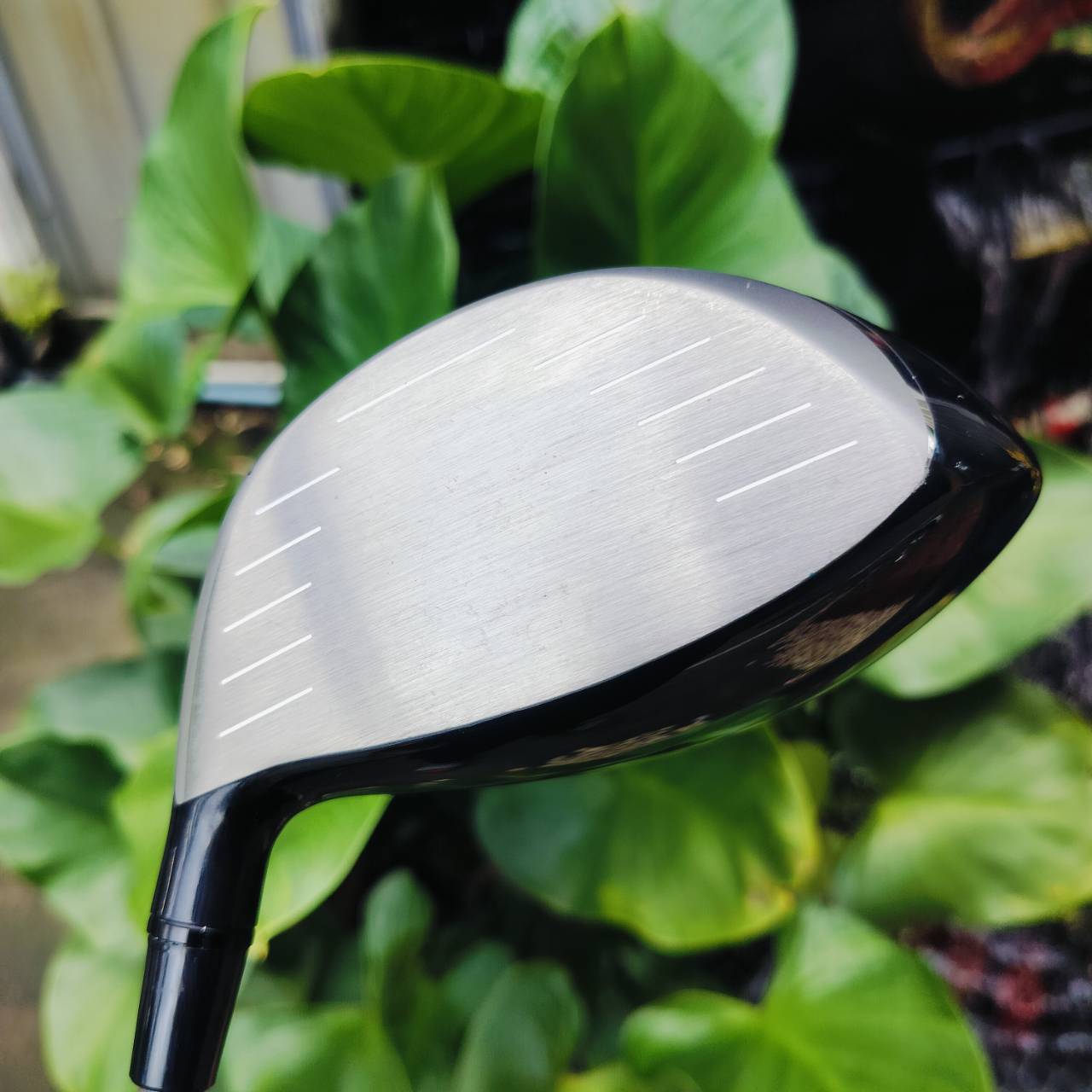 Driver HONMA TW747 455 องศา 9.5 ก้าน Honma Titanium 2 ดาว Flex S ตระกูล TOUR WORLD ของ HONMA เป็นตระกูลที่ตีมันส์อย่างมาก ไม้กอล์ฟพรีเมี่ยมมือสอง ของแท้ By NakaraLuxurious