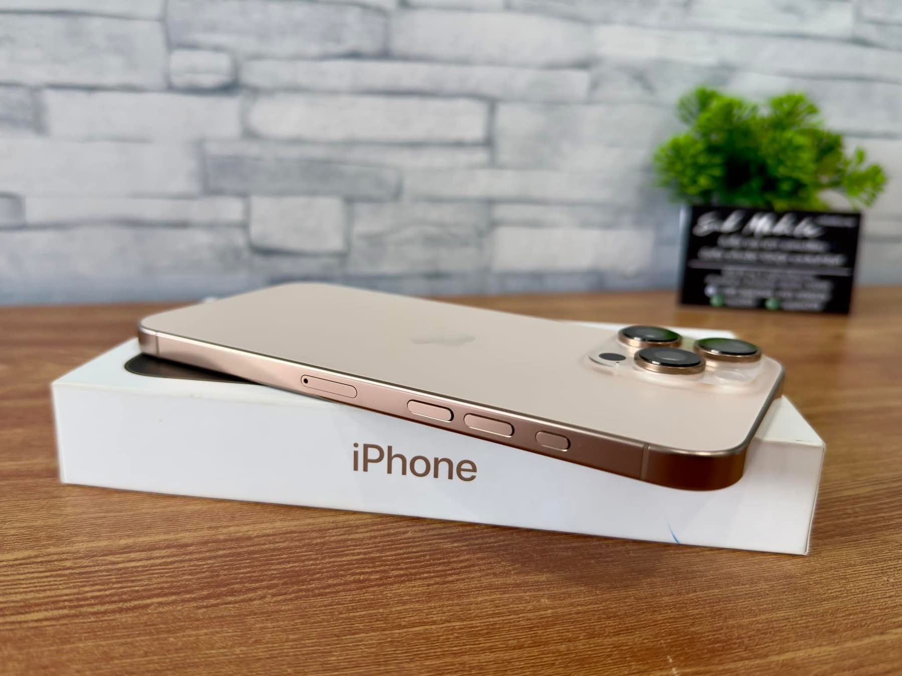 iPhone 16 Pro Max Desert Titanium, 256GB เครื่องศูนย์ มือสอง