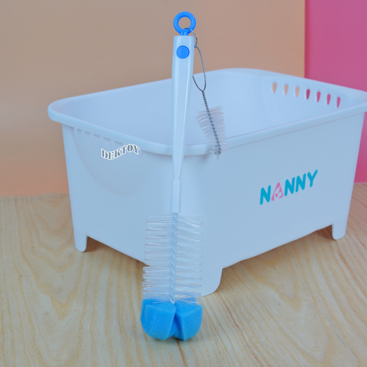 แปรงล้างขวดนมหัวฟองน้ำ B&G 6922