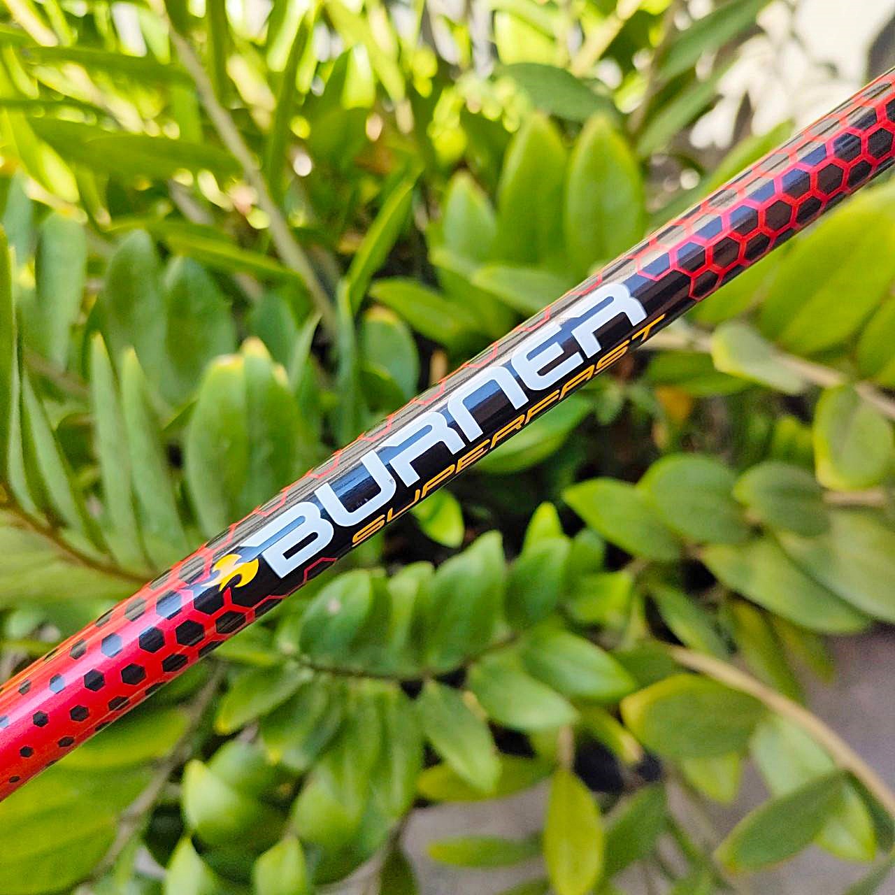 DRIVER TAYLORMADE BURNER 1.0 องศา 10.5 ก้าน FUBUKI BURNER SUPERFAST FLEX R รุ่น 1.0 กระดองขาว หน้าดำตัวนี้โหดมาก เป็นงาน JDM JAPASPEC ตีไกลแบบจัดๆ แม้สปีดไม่แรงก็ช่วยได้มาก ไม้กอล์ฟพรีเมี่ยมมือสอง By NakaraLuxurious