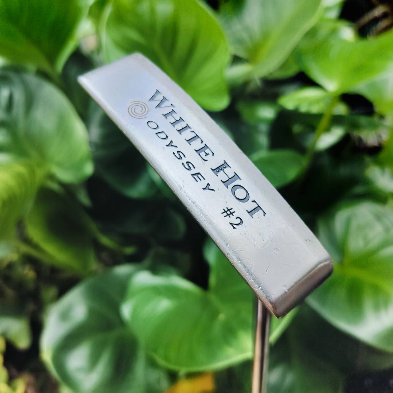 PUTTER ODYSSEY WHITE HOT #2 ความยาว 33 นิ้ว หน้านุ่มมาก ฟีลลิ่งพิเศษ ไม้กอล์ฟพรีเมี่ยมมือสอง ของแท้ By NakaraLuxurious