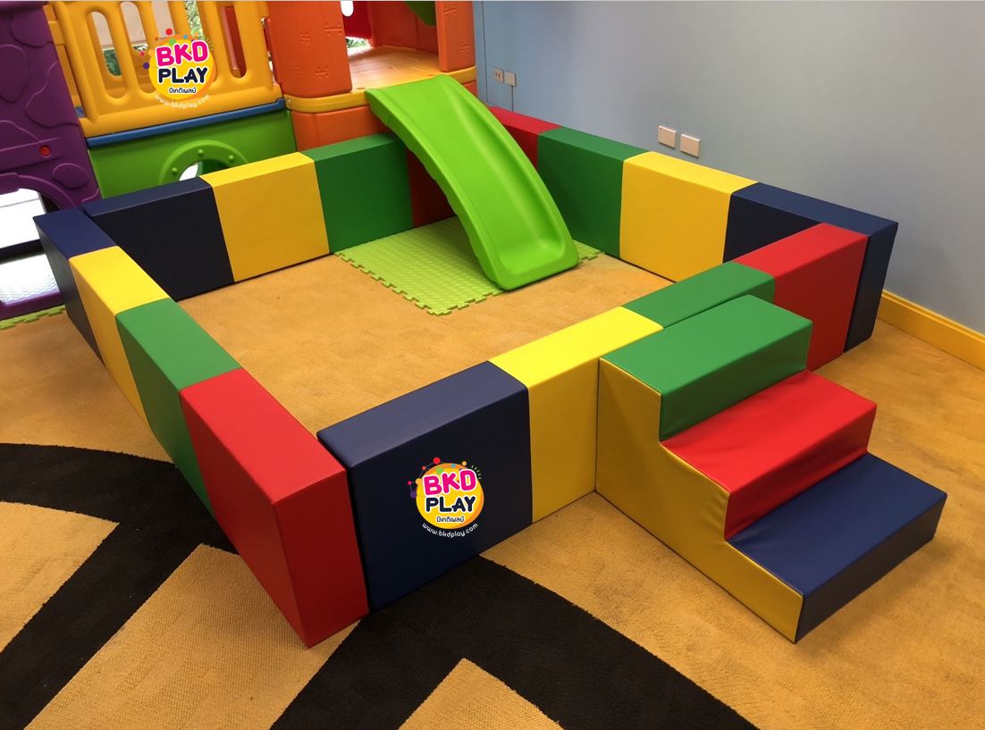บ่อบอลพร้อมบันได ห้องบอล คอกกั้นเด็ก บุนวมนิ่ม,คอกกั้น, เบาะนุ่มนิ่ม หนัง soft play, indoor playground ของเล่นเสริมพัฒนาการ รับสั่งทำบ่อบอล ตามขนาด