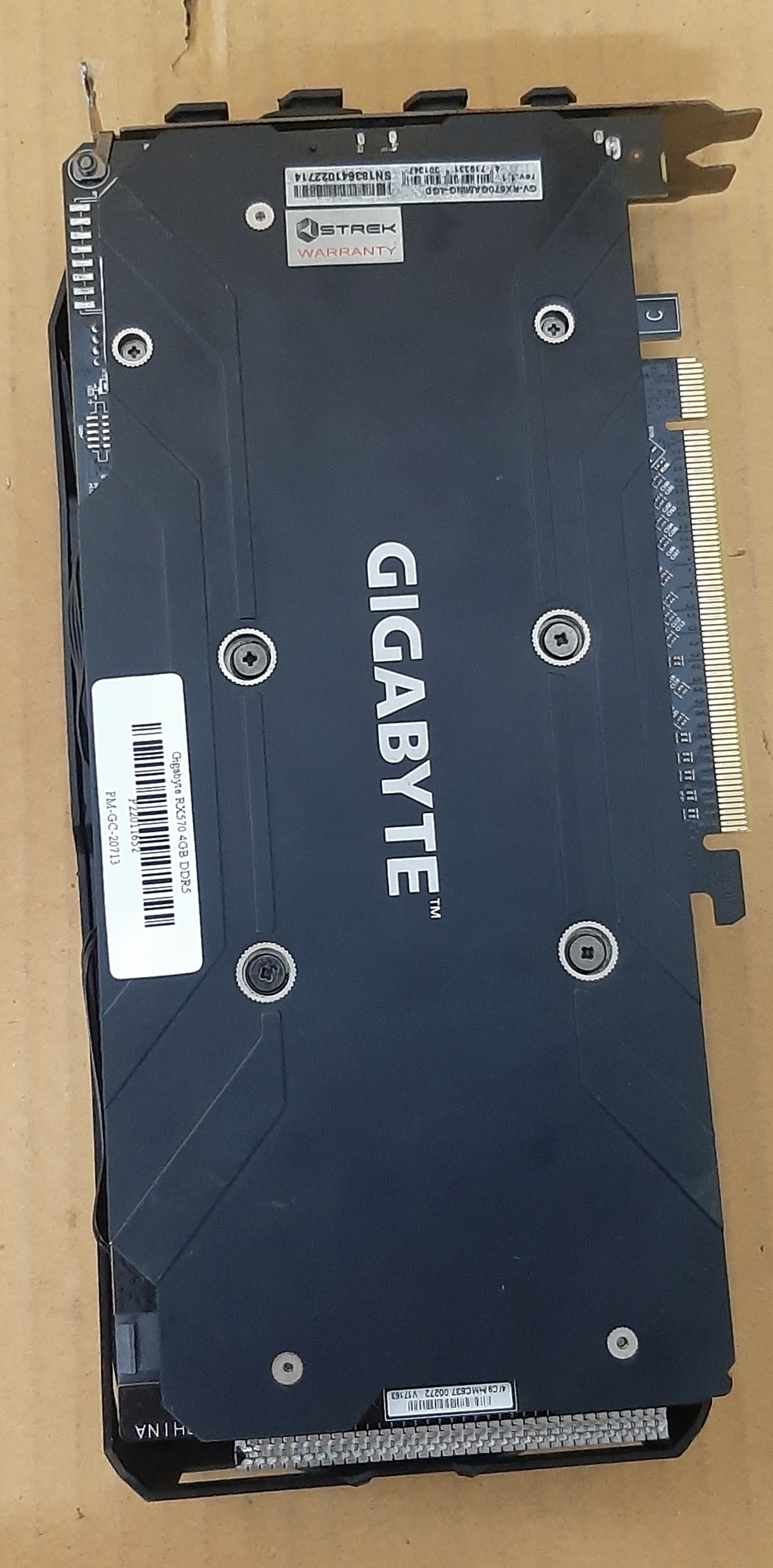 การ์ดจอมือสอง ประกันร้าน 1 เดือน สภาพดี ยี่ห้อ Gigabyte รุ่น RX560 4GB DDR5