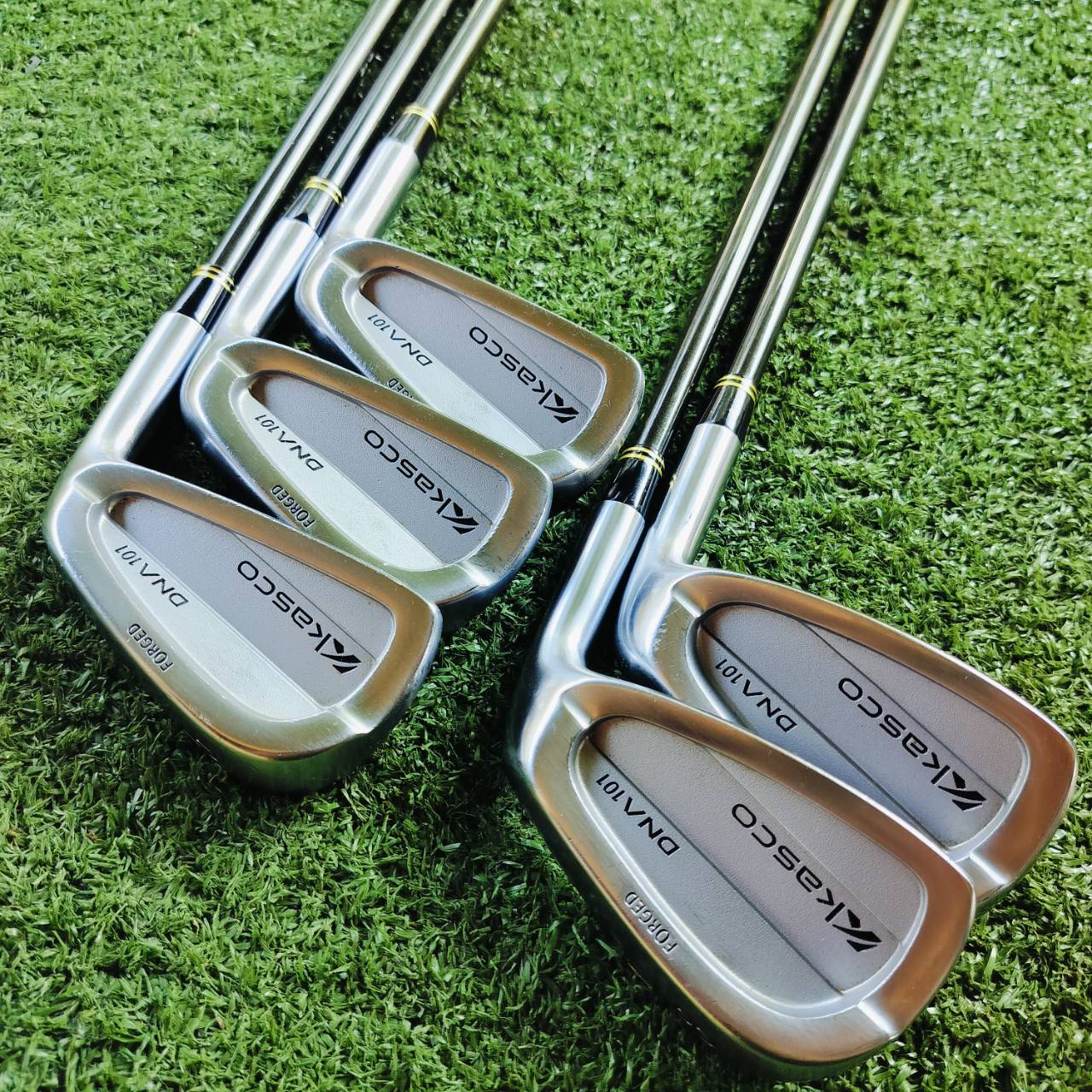 ลดราคาพิเศษ!!! ชุดเหล็ก KASCO DNA101 FORGED ก้าน กราไฟต์ FLEX S ก้านเบาแต่แม่นยำ ไม้กอล์ฟพรีเมี่ยมมือสอง ของแท้ By NakaraLuxurious