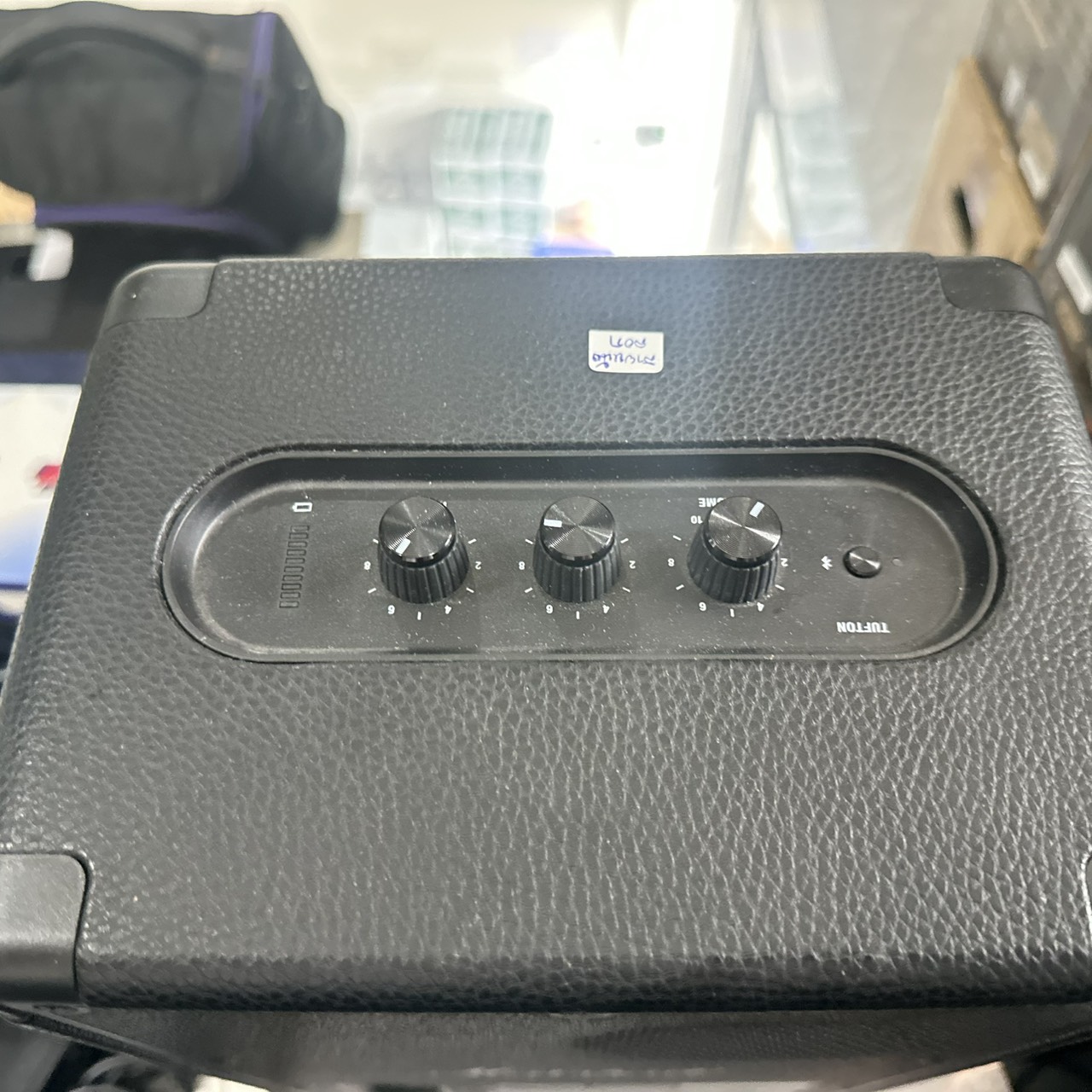 Marshall Tufton + Ac Adapter ***หูจับหนังถลอก ไม่มีผลต่อการใช้งาน