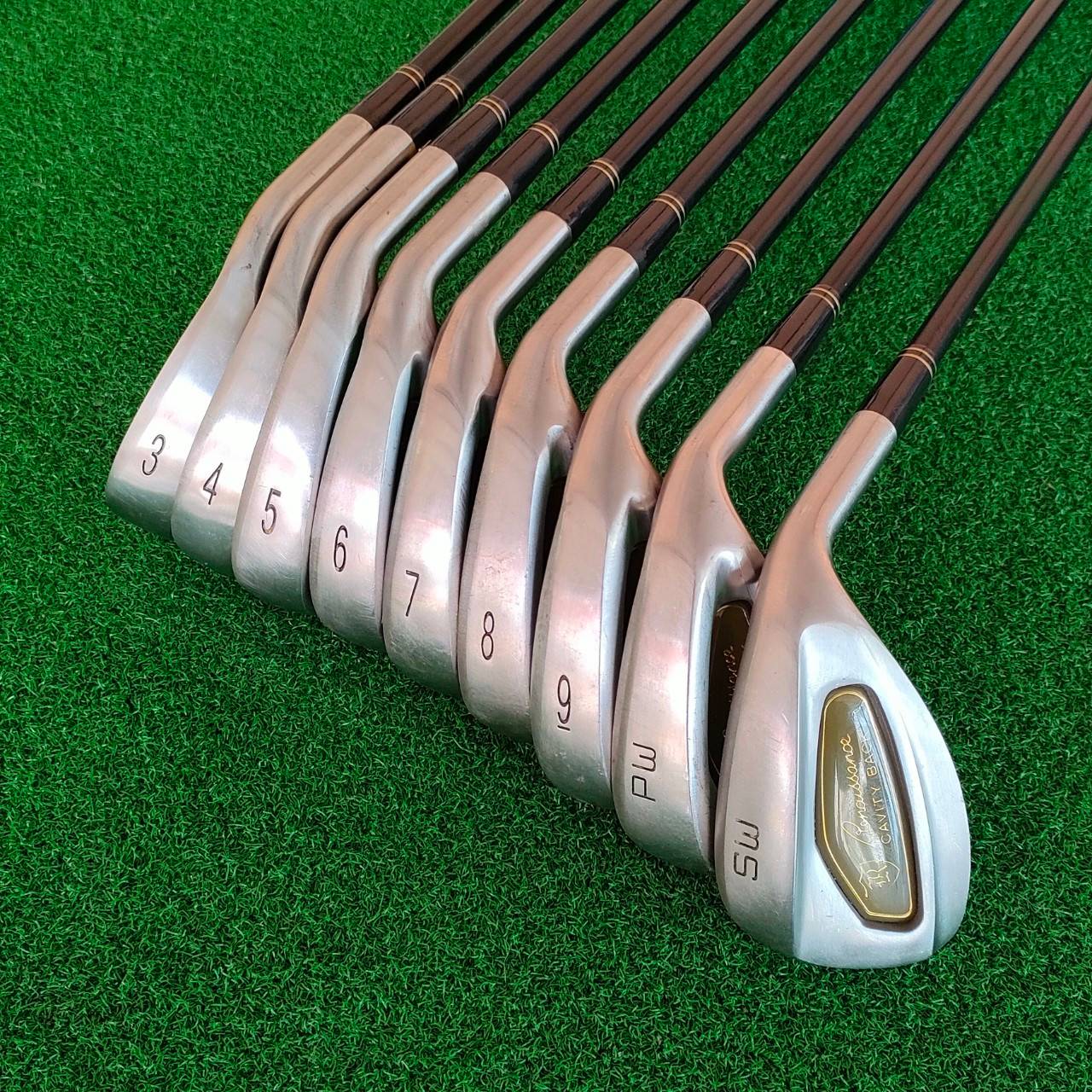 ชุดเหล็ก Renaissance CAVITY BACK มีเหล็ก 3-9 เเละ PW SW ก้าน PROFESSIONAL R MADE IN JAPAN สุดหรู สภาพสวยมาก เดิมๆทุกอย่าง ก้านกริพ ครับ