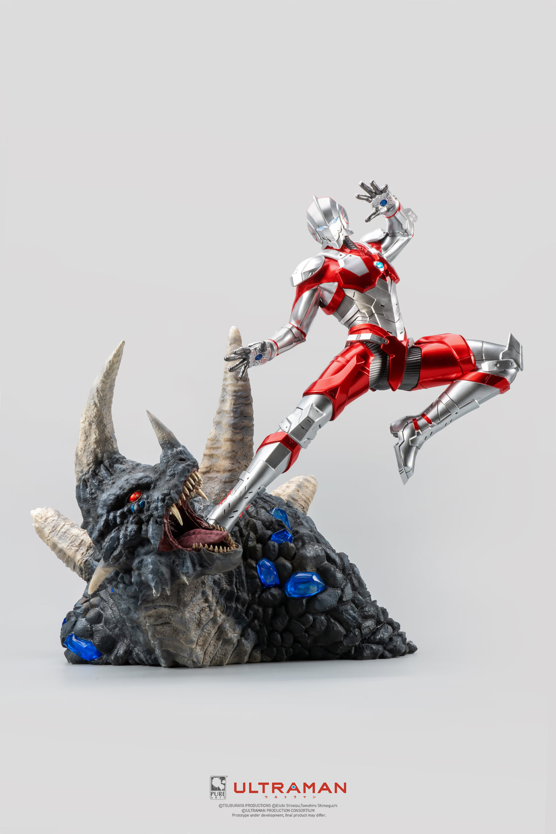 [สั่งจอง]Ultraman VS Black King 1/4 Statue [Standard Edition]