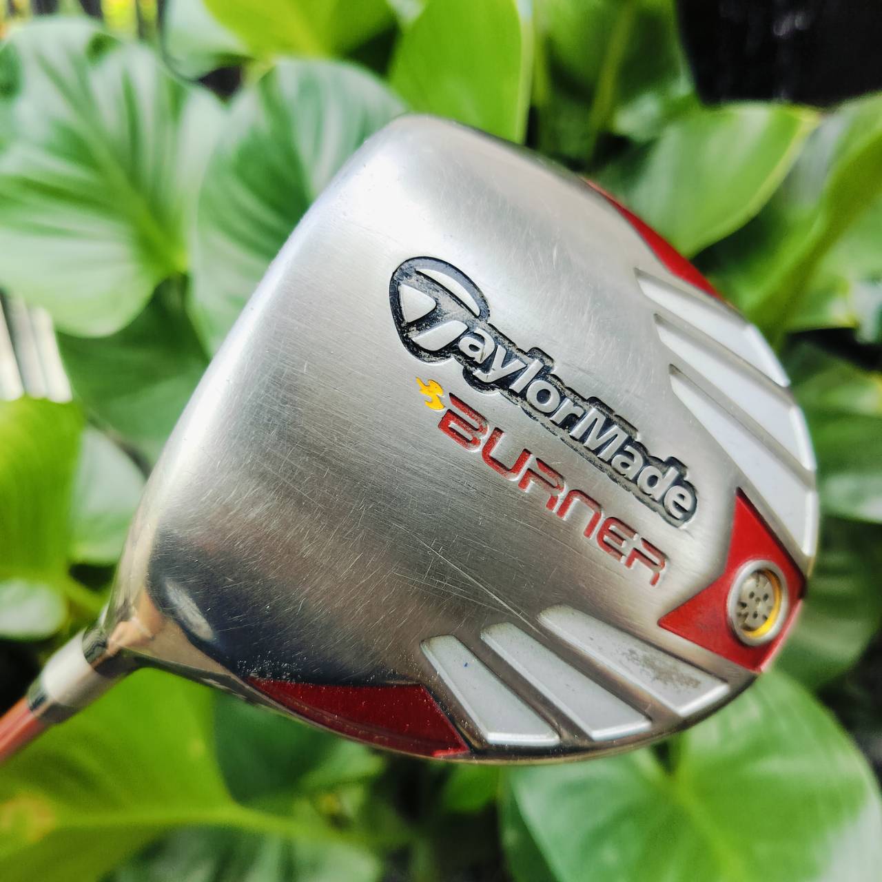 *** ไม้กอล์ฟมือซ้าย *** Driver Taylormade BURNER กระดองเคฟล่า จุด CG ต่ำ หัวใหญ่ หน้าสวีตสปอตกว้างเน้นตีง่ายๆค่ะ ไม้กอล์ฟพรีเมี่ยมมือสอง ของแท้ By NakaraLuxurious