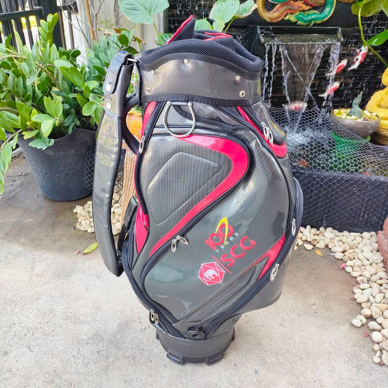 ถุงกอล์ฟหนังเเก้ว SCG มือสอง วัสดุหนังแก้ว ถุง TOUR ใบใหญ่ ไม้กอล์ฟพรีเมี่ยมมือสอง ของแท้ By NakaraLuxurious