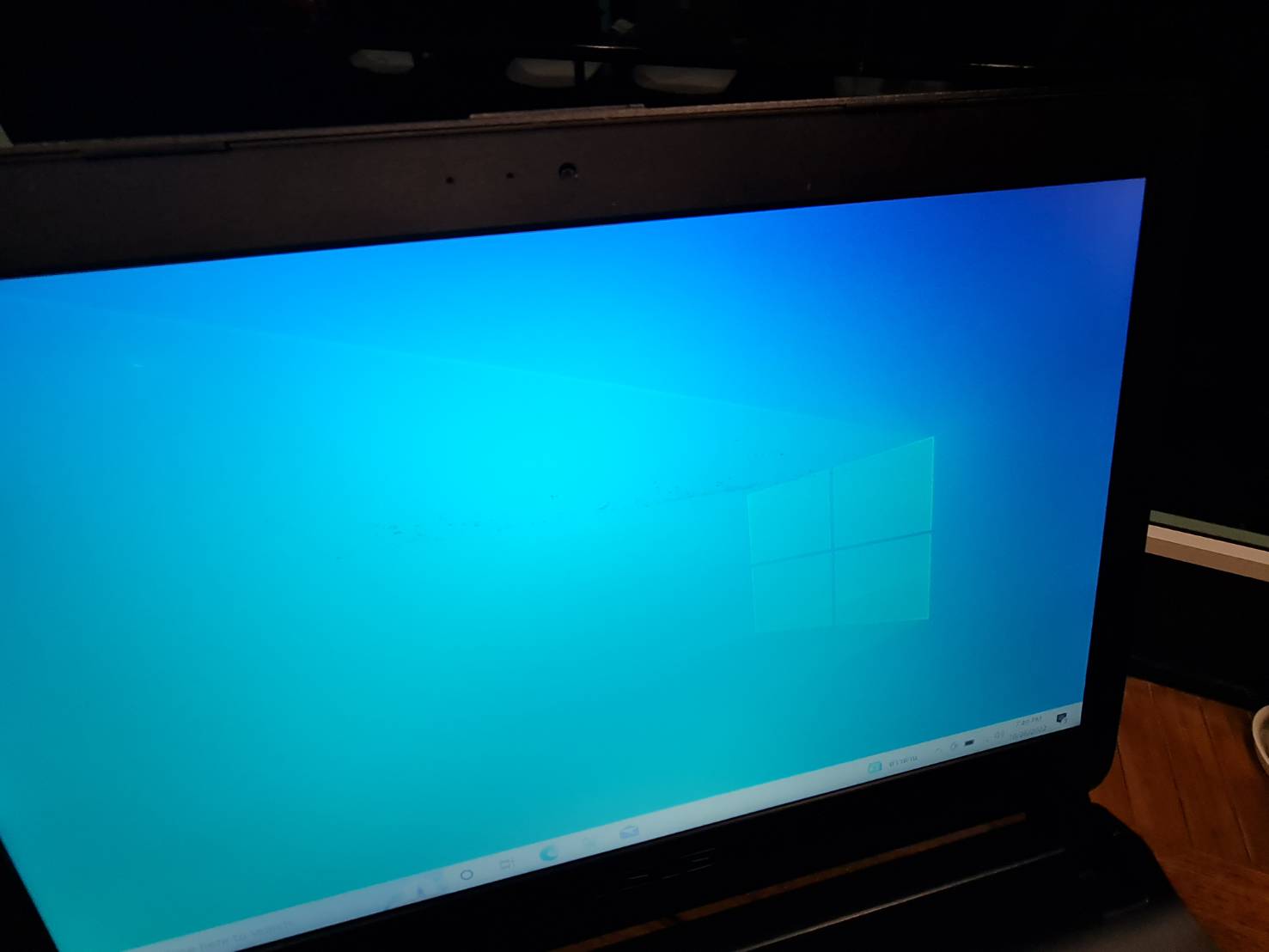 โน้ตบุ๊ค Notebook Asus Pro P1440F(i3-10110U/4GB/M.2 512GB)+Adapter+กระเป๋า จอมีรอยคีบอร์ด